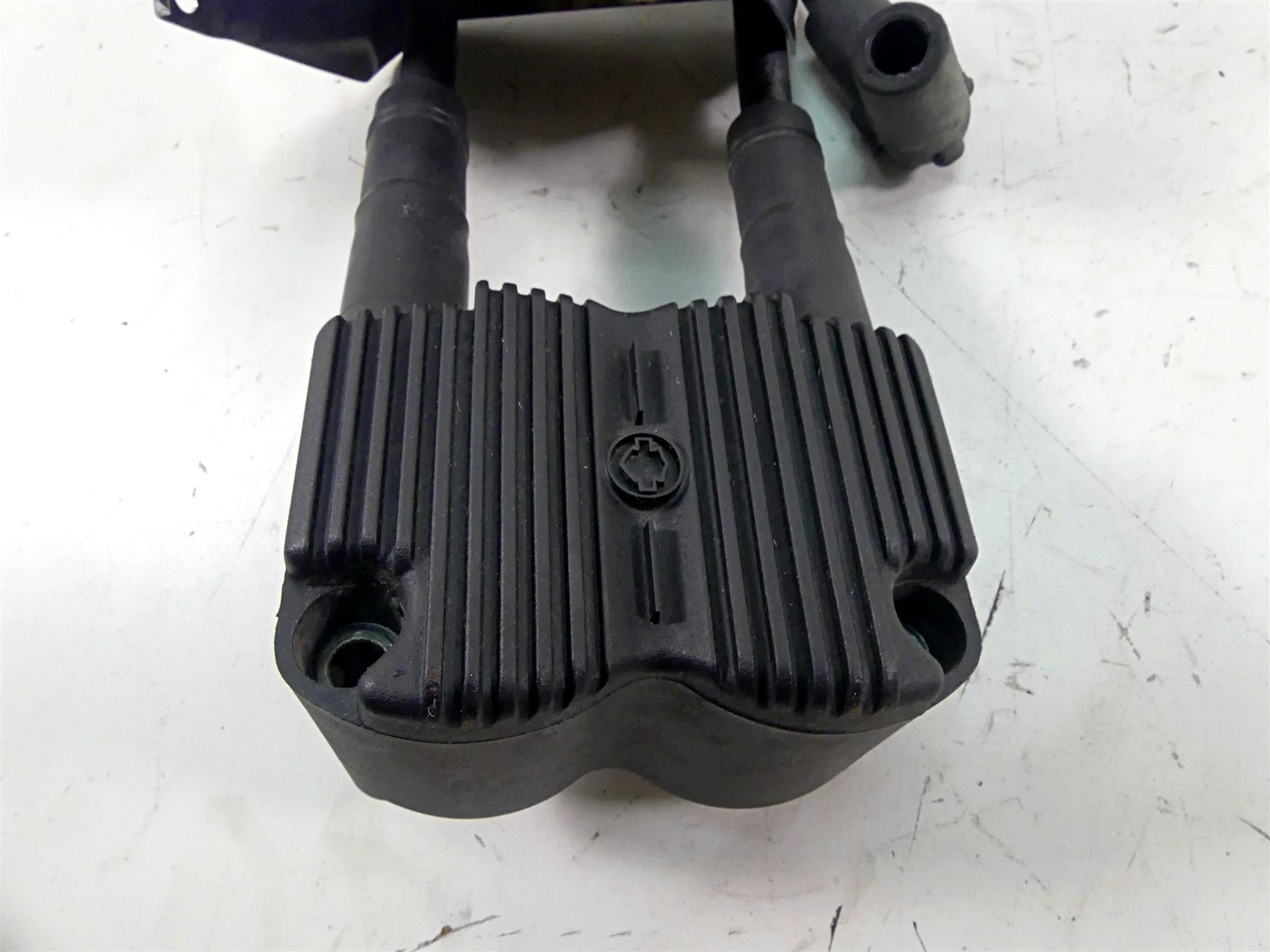 2006 Harley Softail FXSTSI Springer Ignition Coil Wires Chrome Cover 31743-01 {{ shop.shopifyCountryName }} - Mototech271