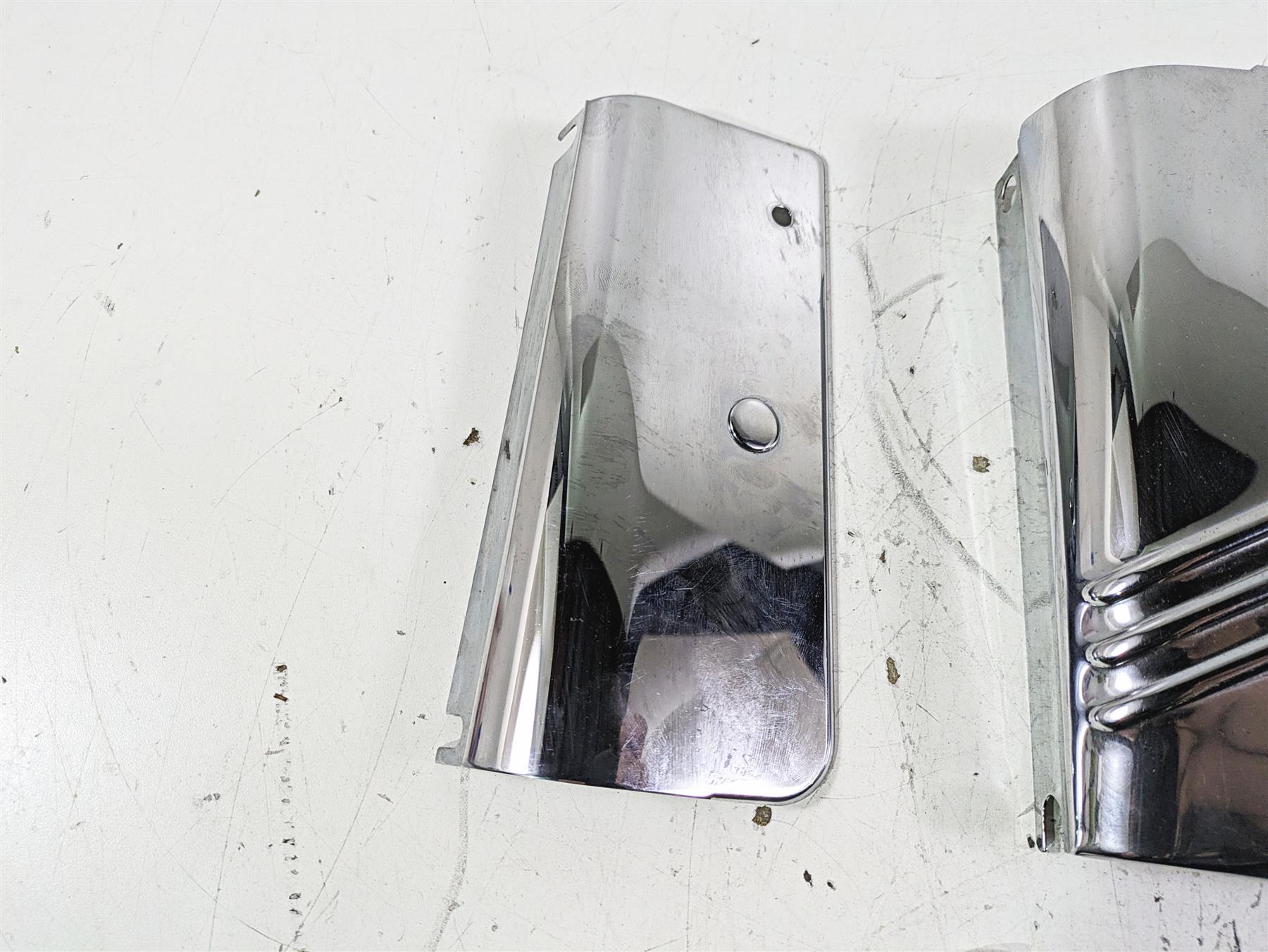 2005 Harley Softail FLSTFSE CVO Fat Boy Headlight Cover Set 67889-91A 67891-99 {{ shop.shopifyCountryName }} - Mototech271
