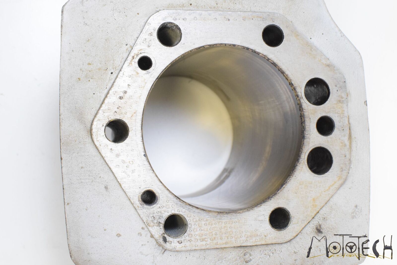 1998 Moto Guzzi V11 1100 California EV Right Cylinder Piston GU30060060 {{ shop.shopifyCountryName }} - Mototech271