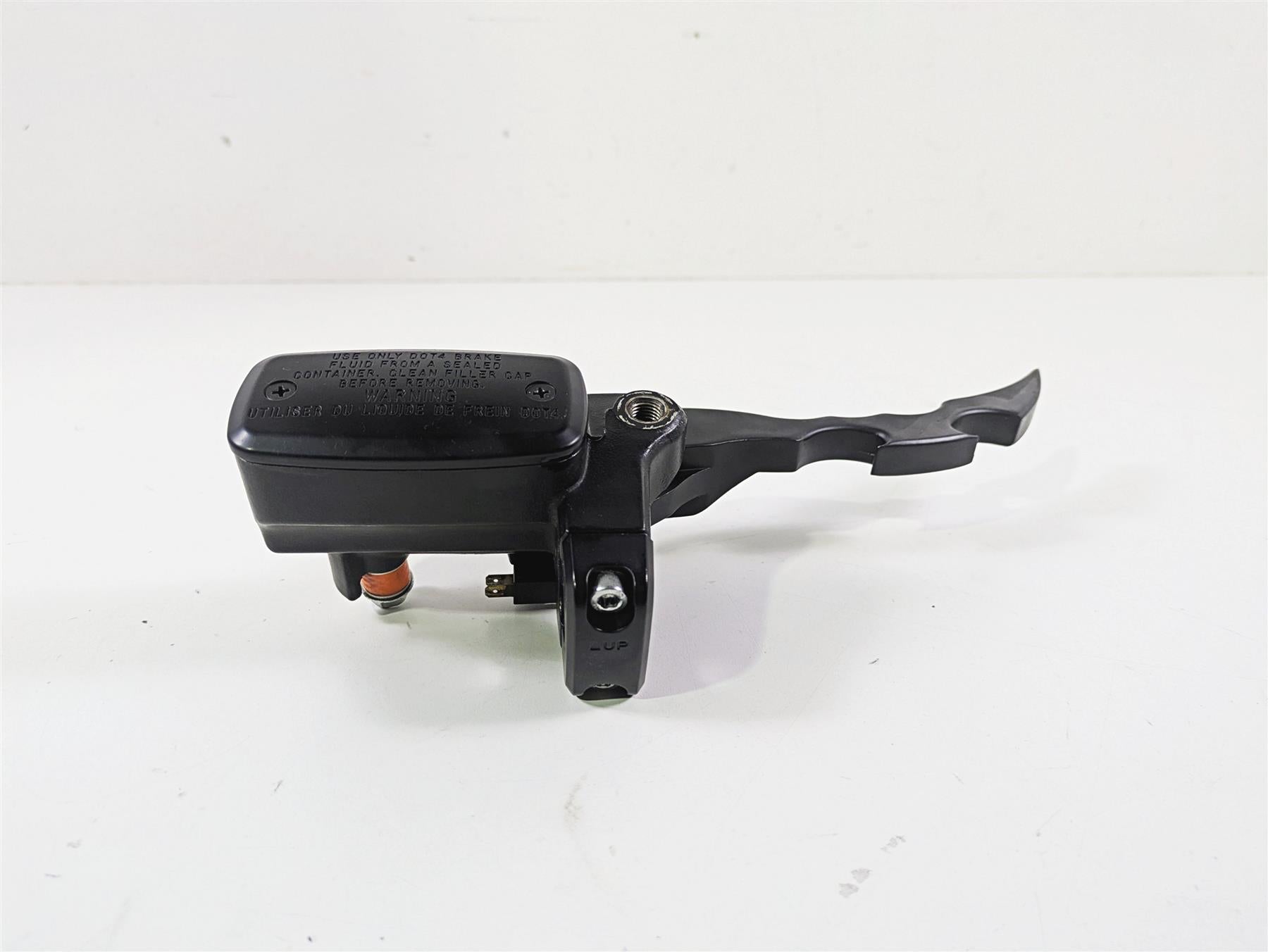 2019 Suzuki M109R VZR1800 Boulevard Front Brake Master Cylinder 5/8 59600-10FK0 {{ shop.shopifyCountryName }} - Mototech271