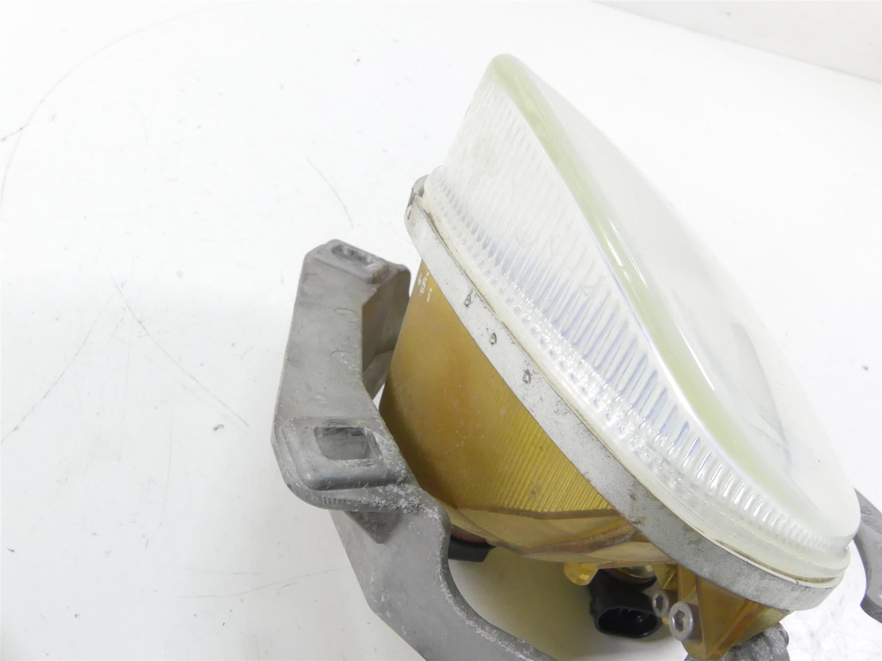 2013 Victory Cross Country Headlight Head Light Lamp 2411699 {{ shop.shopifyCountryName }} - Mototech271