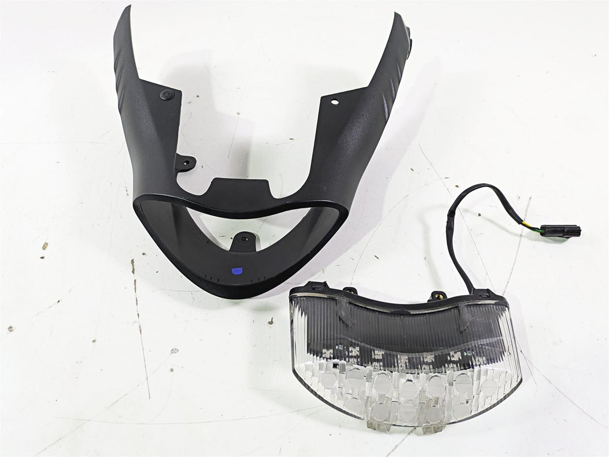 2019 Triumph Speed Triple RS 1050 Taillight Tail Lamp & Cover T2703214 T2303279 {{ shop.shopifyCountryName }} - Mototech271