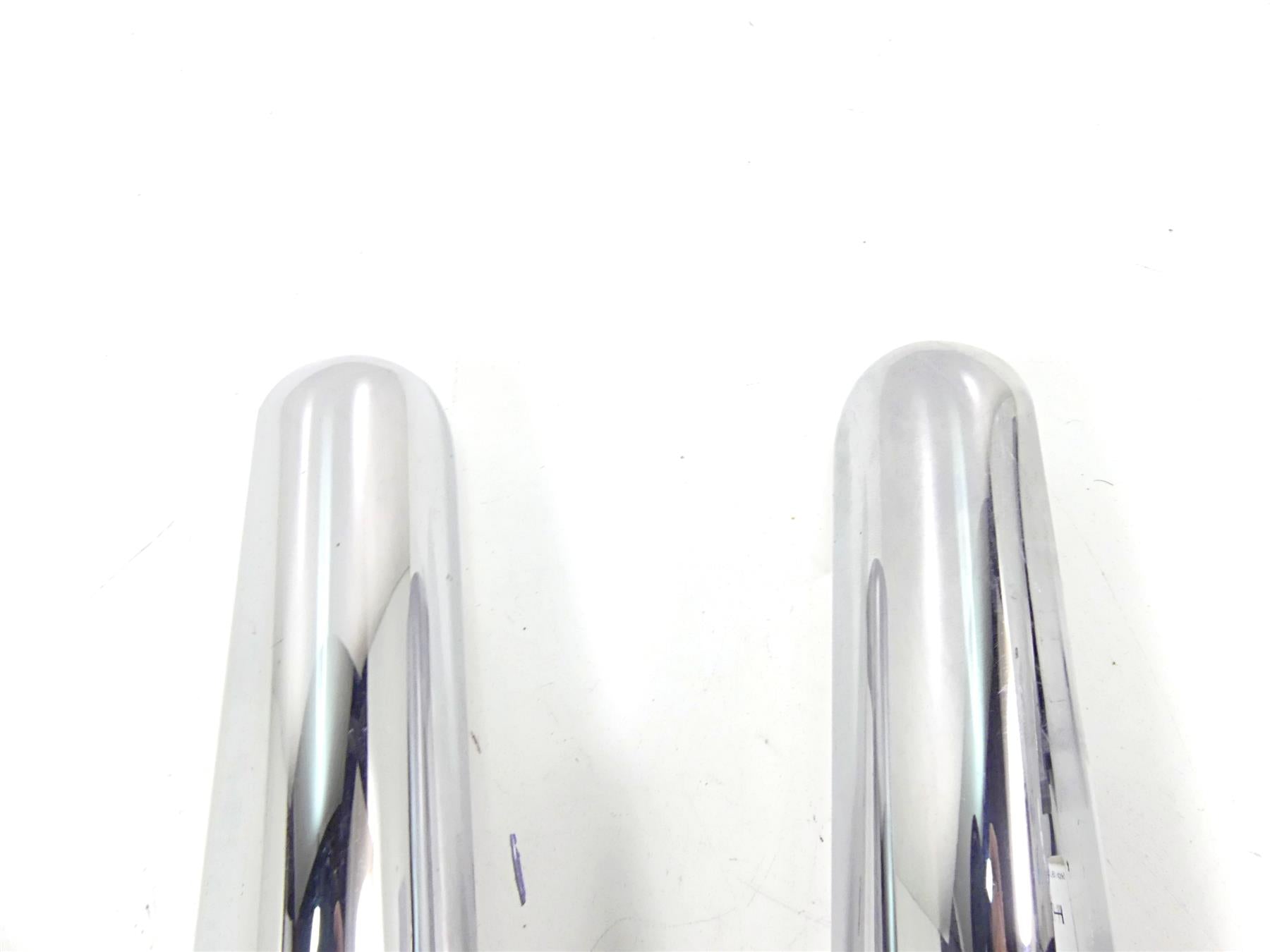 2007 Harley Touring FLHRSE CVO Road King Rear Frame Chrome Struts 47560-07 {{ shop.shopifyCountryName }} - Mototech271
