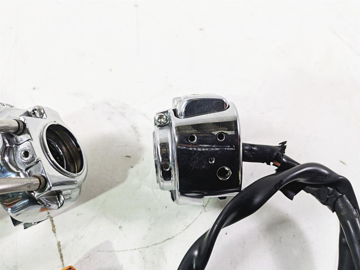 2004 Harley Softail FLSTF Fat Boy Nice Chrome Hand Control Switch Set 71682-06 {{ shop.shopifyCountryName }} - Mototech271