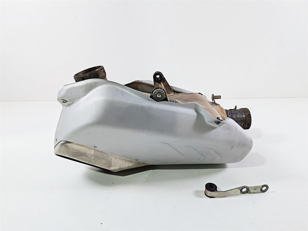 2019 Ducati Panigale V4S V4 S Corse Exhaust Muffler Pipe Silencer 57414344A {{ shop.shopifyCountryName }} - Mototech271