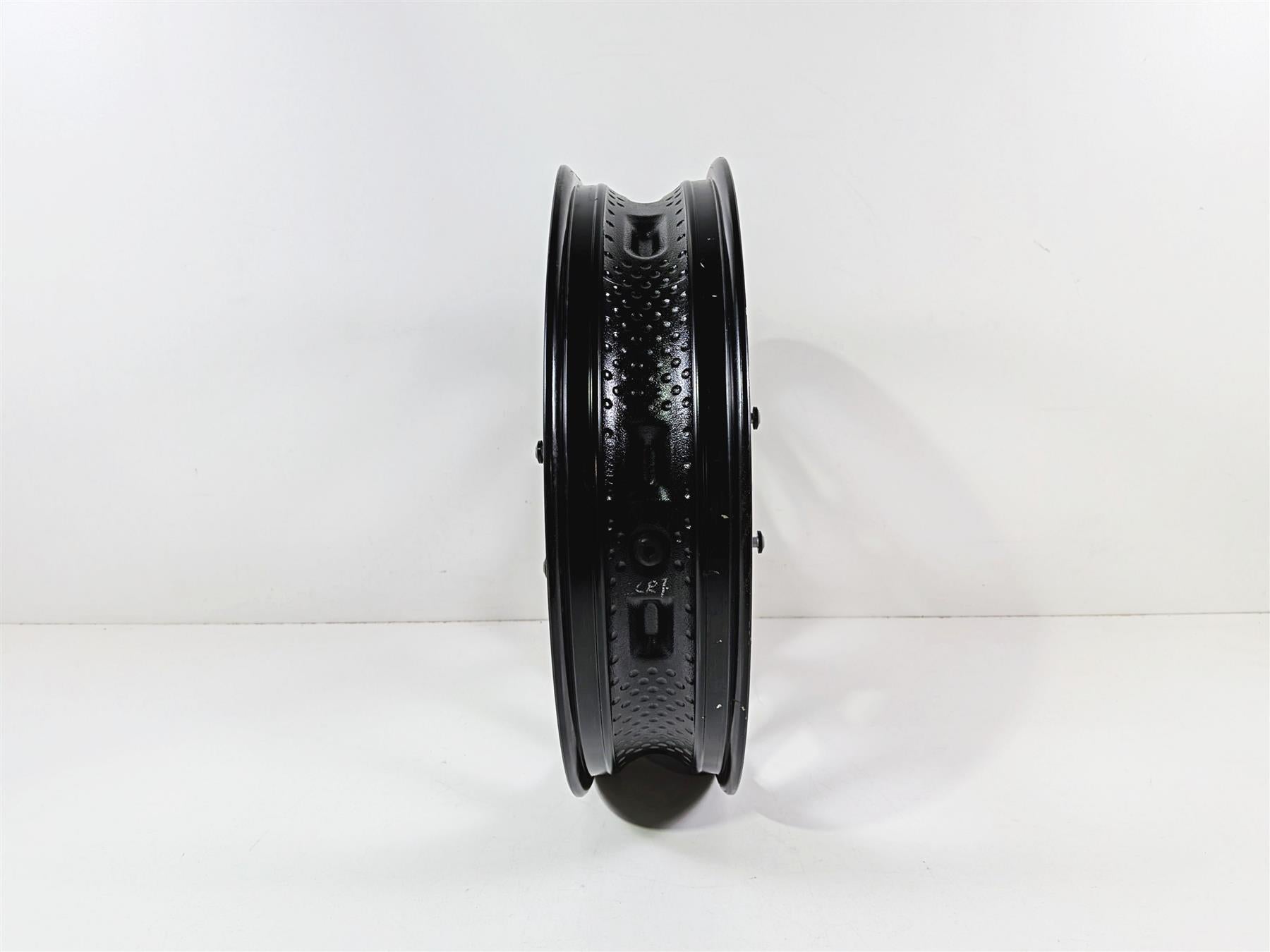 2024 Yamaha YZF R1 RN65 17x3.5 Front Wheel Rim - Damage - Read 2CR-25168-00 {{ shop.shopifyCountryName }} - Mototech271