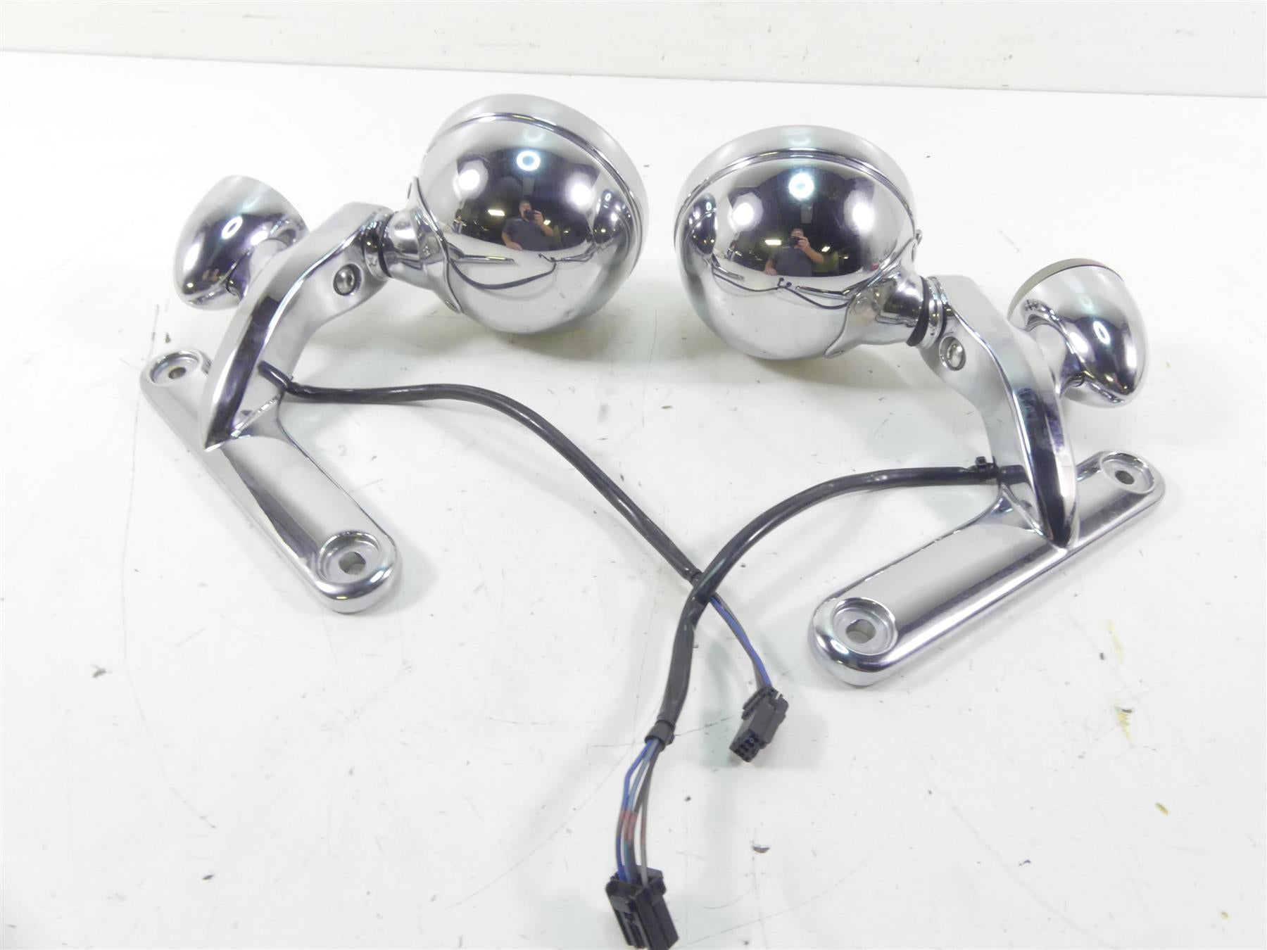 2007 Harley FLHTCU SE2 CVO Electra Glide Front Spot Light Blinker Set 69548-06 {{ shop.shopifyCountryName }} - Mototech271