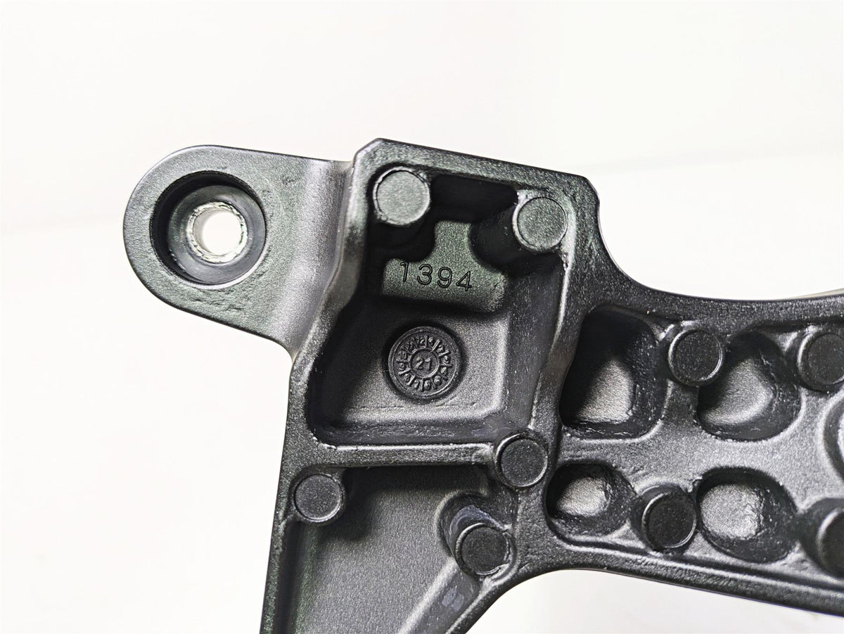 2022 Kawasaki ZR900RS Cafe Rear Passenger Foot Peg Rest Set 35063-1393-18R {{ shop.shopifyCountryName }} - Mototech271
