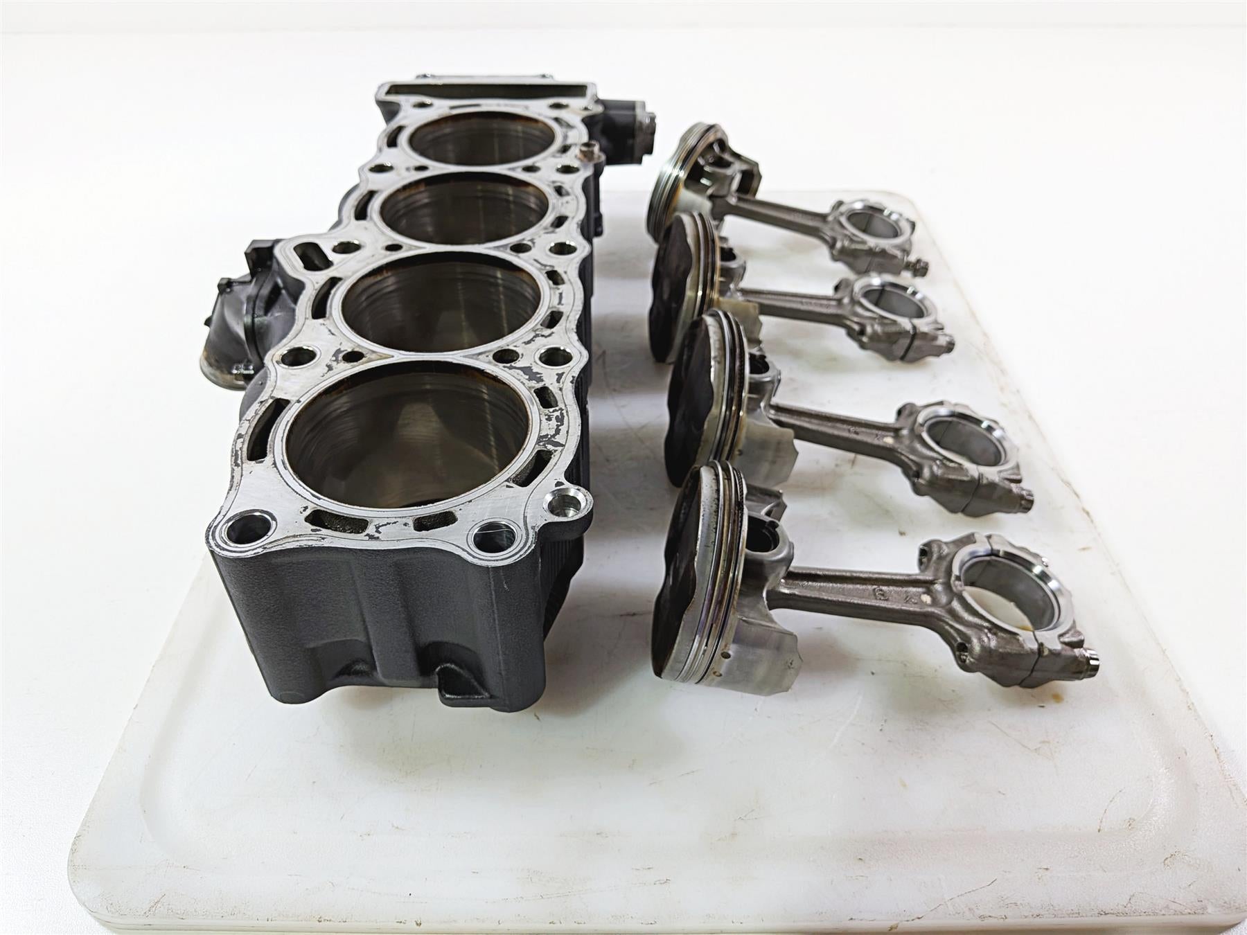 2008 Yamaha YZF R1 RN19 Cylinder Jugs Pistons - Running Engine 5VY-11311-10-00 {{ shop.shopifyCountryName }} - Mototech271