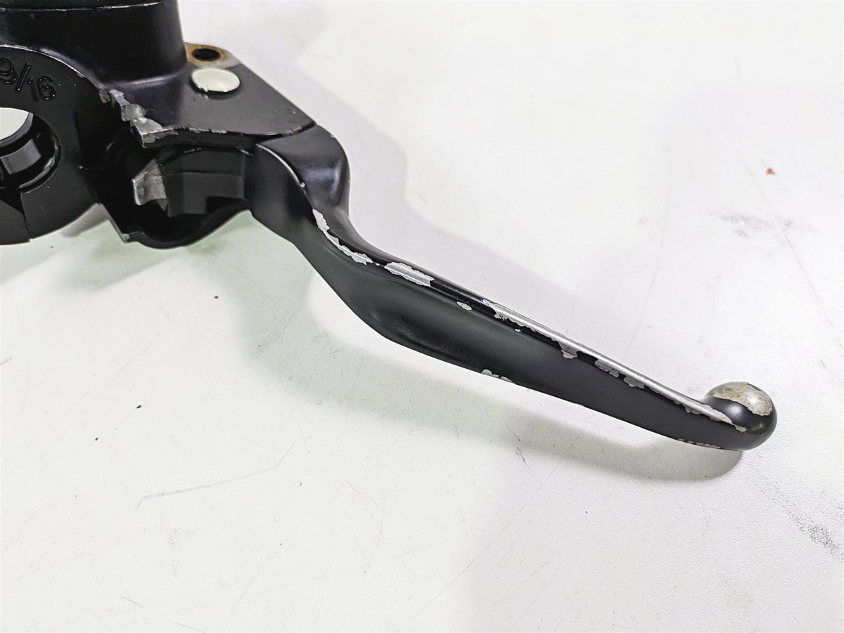 2008 Harley FLSTSB Cross Bones Front Master Cylinder 9/16 45019-08C {{ shop.shopifyCountryName }} - Mototech271