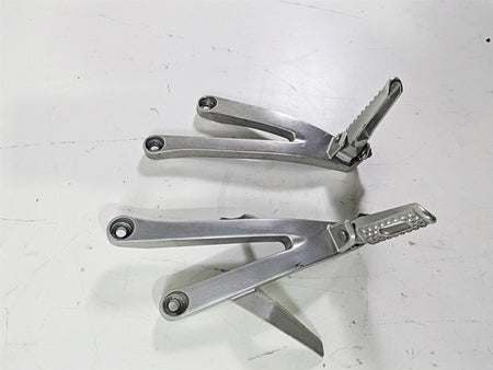 2017 Honda CBR600RR Rear Passenger Footpeg Set 50750-MFJ-D00 50760-MFJ-D00 {{ shop.shopifyCountryName }} - Mototech271