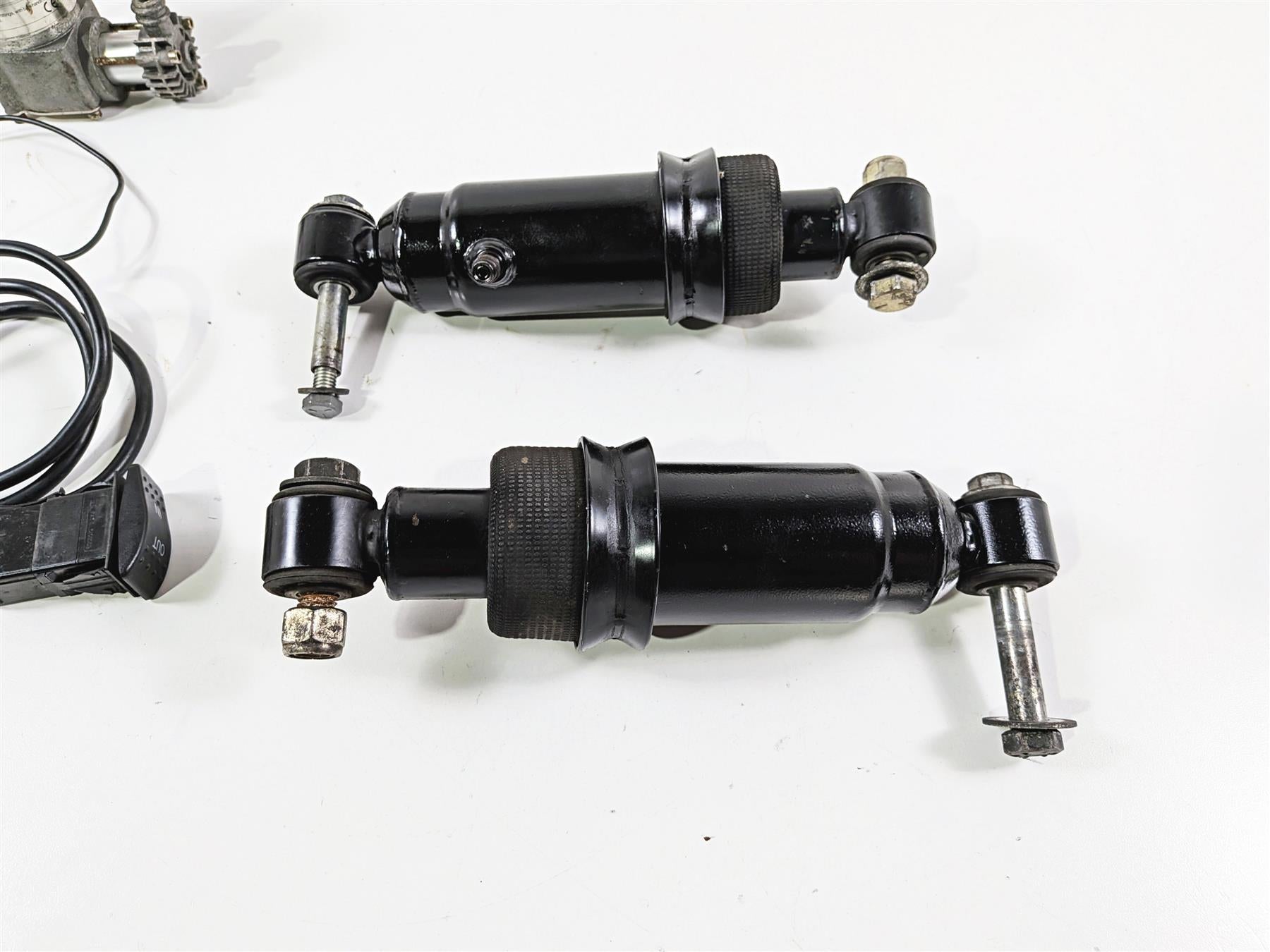 1993 Harley Touring FLHTCU Electra Glide Air Ride System - Brand Unknown {{ shop.shopifyCountryName }} - Mototech271