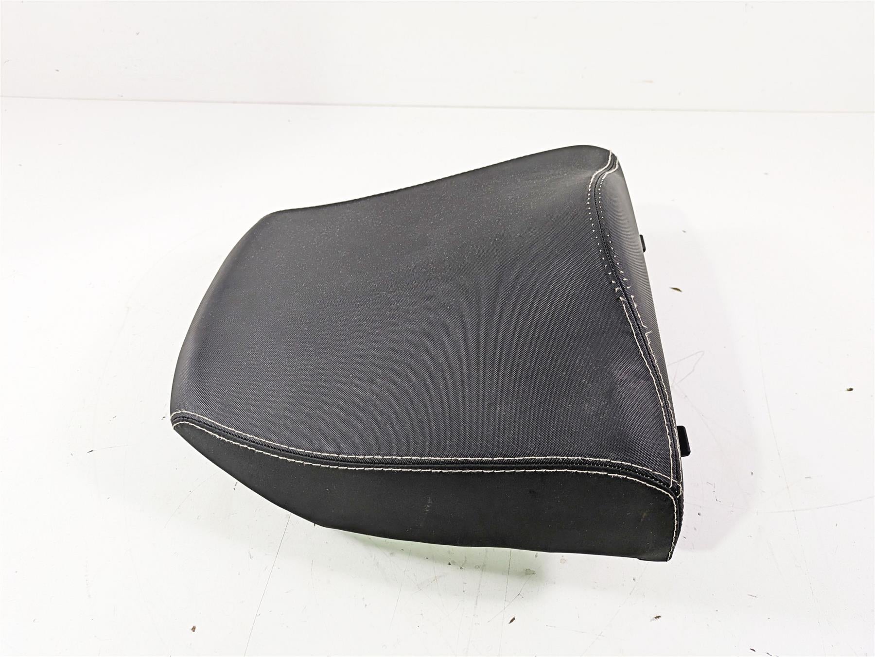 2016 Moto Guzzi Stelvio 1200 8V NTX Rear Passenger Seat Saddle - Read 88621100A2 {{ shop.shopifyCountryName }} - Mototech271