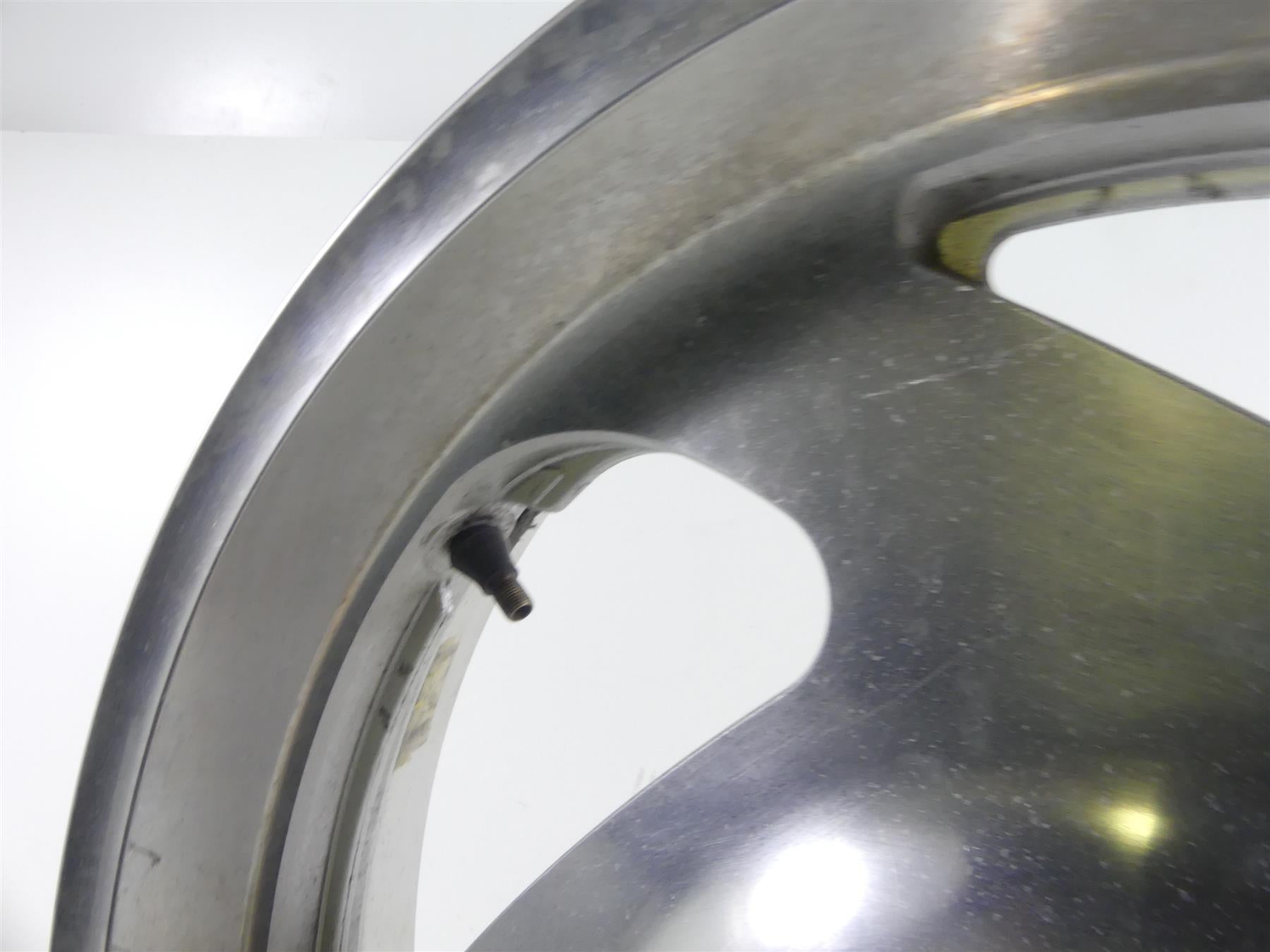 2008 Honda V-Twin VTX1800 N3 Straight Front Wheel Rim 17x3.5 44650-MCV-R30 {{ shop.shopifyCountryName }} - Mototech271