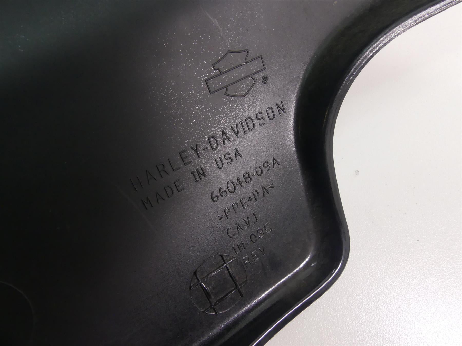 2016 Harley Touring FLHTP Electra Glide Side Covers & Deflector Wings 66048-09 {{ shop.shopifyCountryName }} - Mototech271