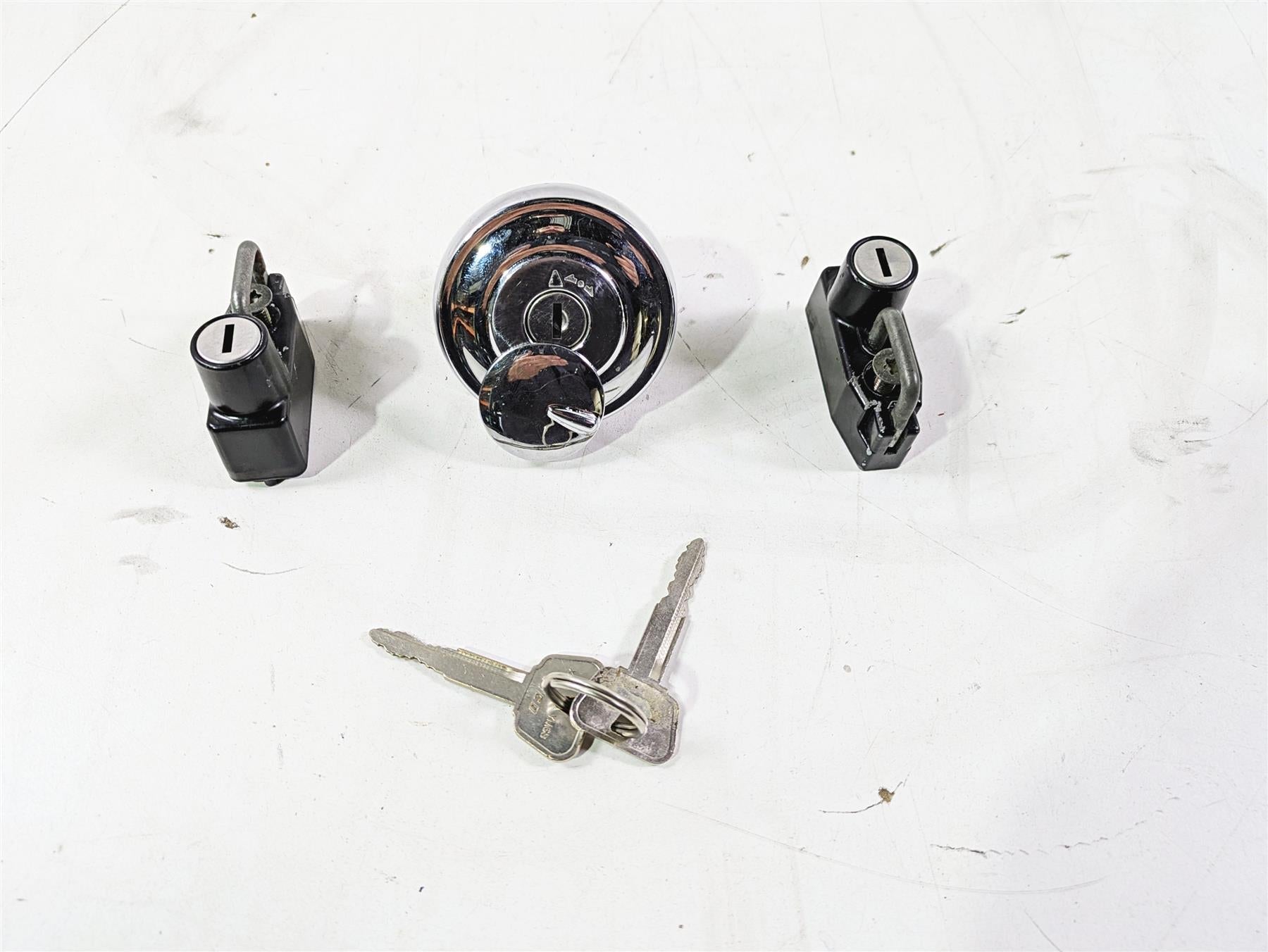 2004 Yamaha XVZ1300 Royal Star Gas Cap Helmet Locl & Key Set | Mototech271