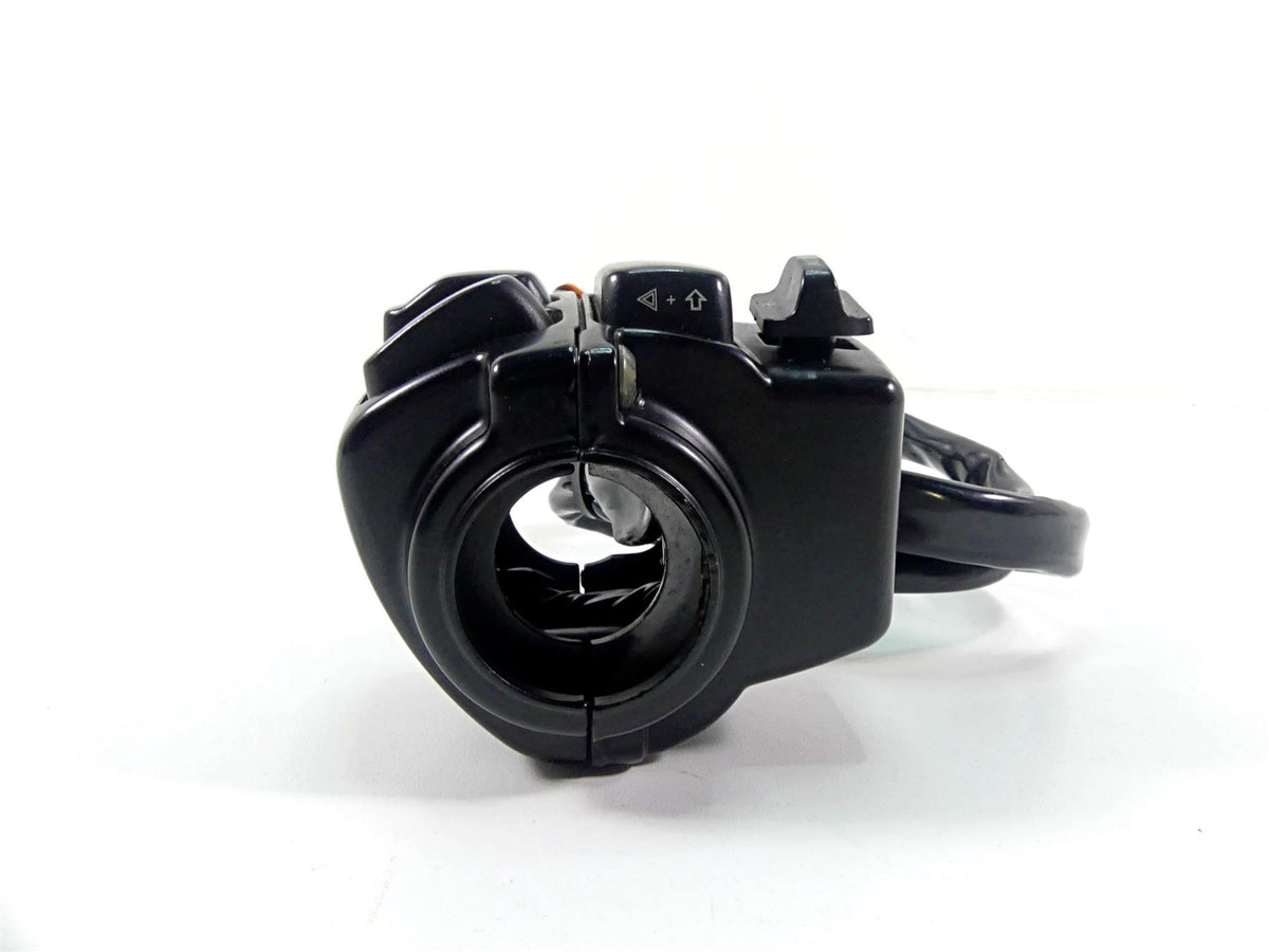 2003 Harley Touring FLHTCI E-Glide 100TH Left Audio Control Switch 71682-06A {{ shop.shopifyCountryName }} - Mototech271