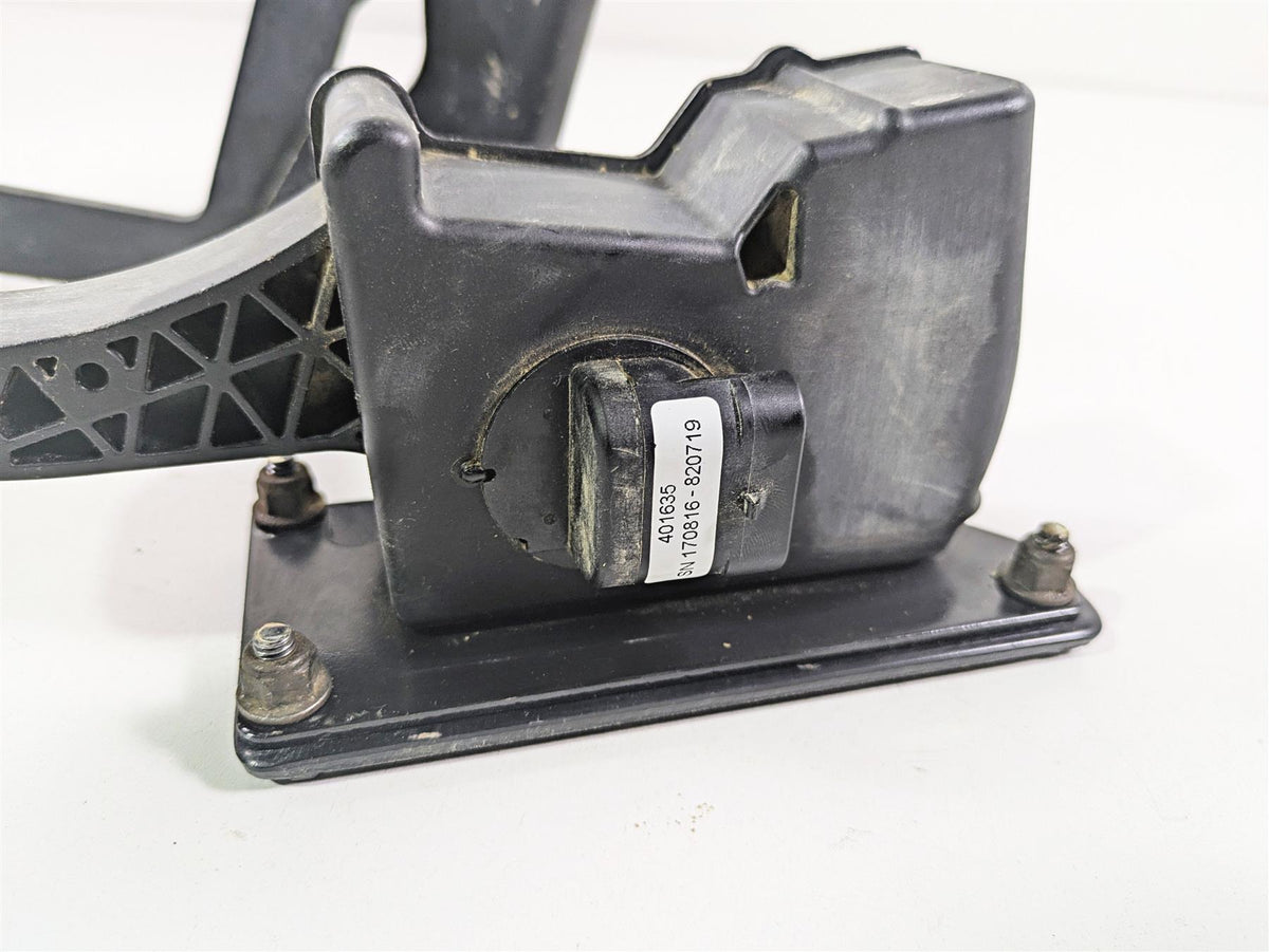 2018 Polaris RZR XP 1000 Trail Rock Brake & Accelerate Pedal Set 4014042 {{ shop.shopifyCountryName }} - Mototech271