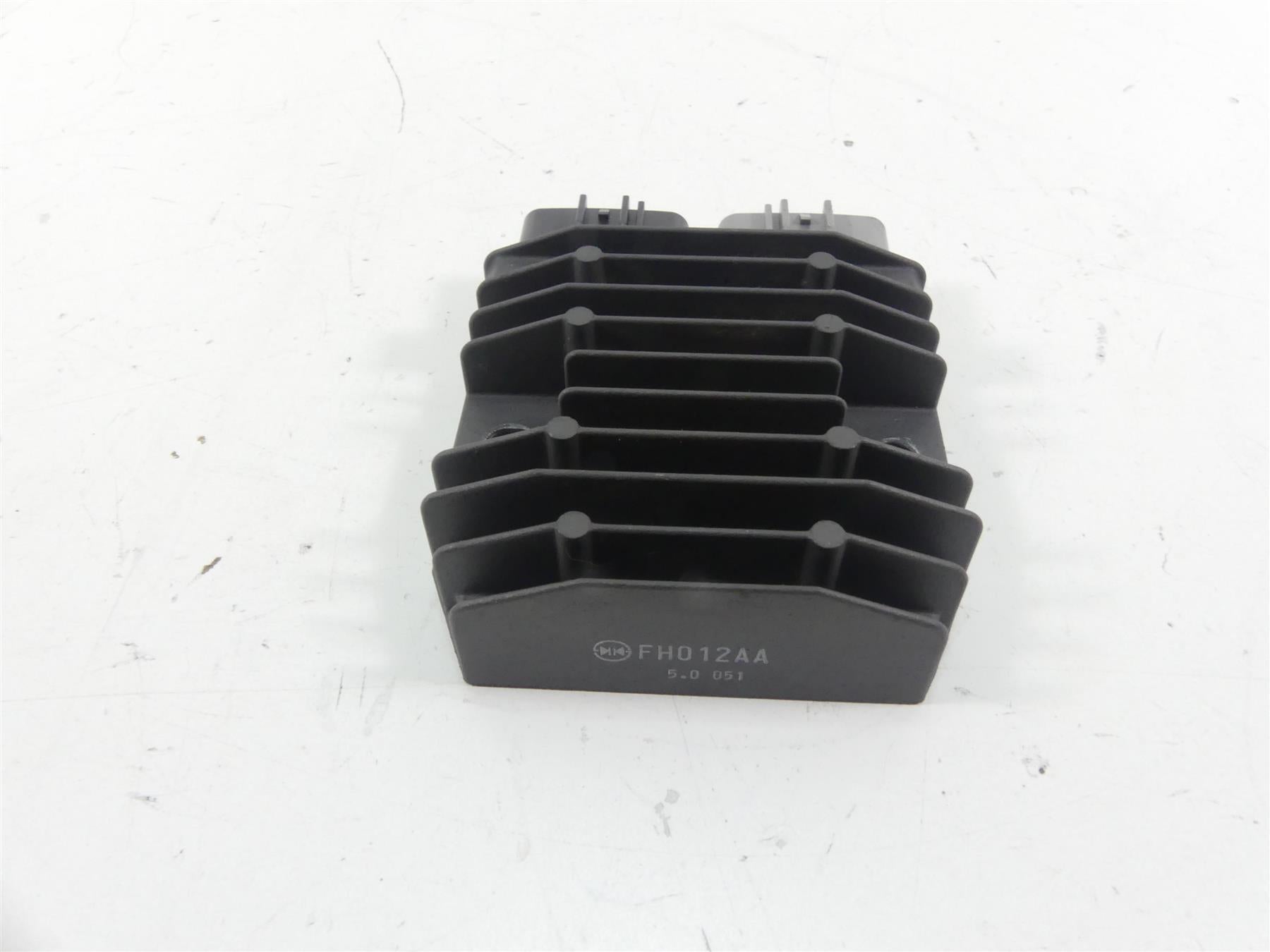 2006 Yamaha Roadliner XV1900 Rectifier Voltage Regulator FH012AA 1D7-81960-00-00 {{ shop.shopifyCountryName }} - Mototech271