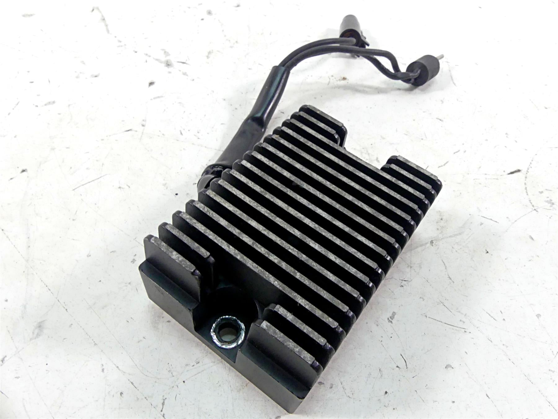 1997 Harley Sportster XL1200 C Rectifier Voltage Regulator 74523-94A {{ shop.shopifyCountryName }} - Mototech271