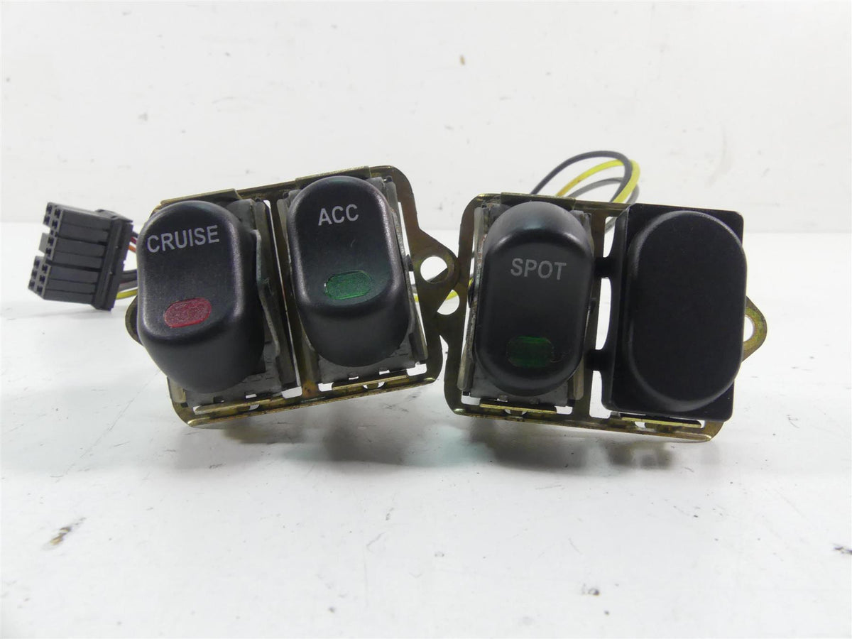 2005 Harley Touring CVO FLHTC SE Electra Glide Auxiliary Switches 70278-04 {{ shop.shopifyCountryName }} - Mototech271
