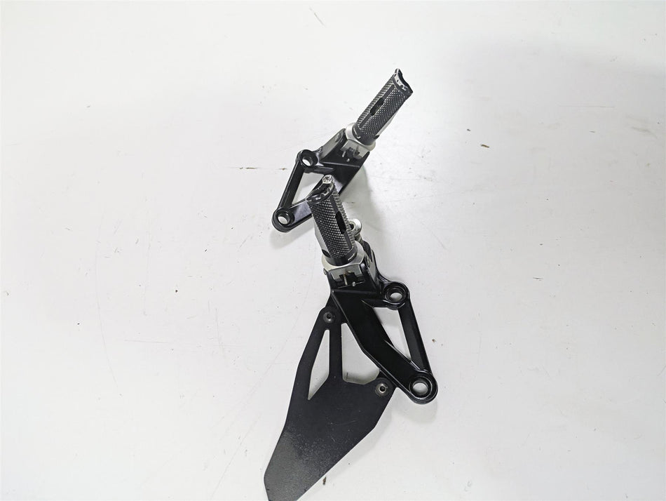 2012 Ducati Streetfighter 848 Rizoma Footpeg Foot Peg Rest PE614 82411541A {{ shop.shopifyCountryName }} - Mototech271