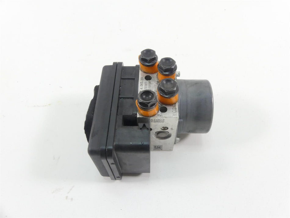 2017 Ducati 939 S Supersport Abs Brake Pump Unit Module 54240661B 54240651B {{ shop.shopifyCountryName }} - Mototech271