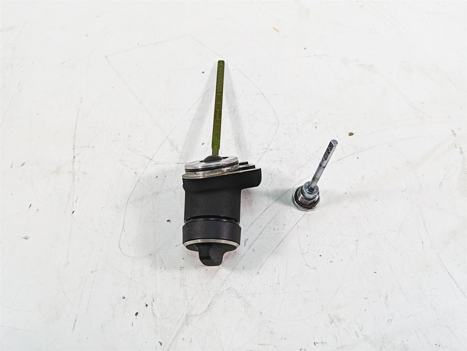 2015 Harley FXDL Dyna Low Rider Oil Dip Stick Spout Set 62700001 62457-06
