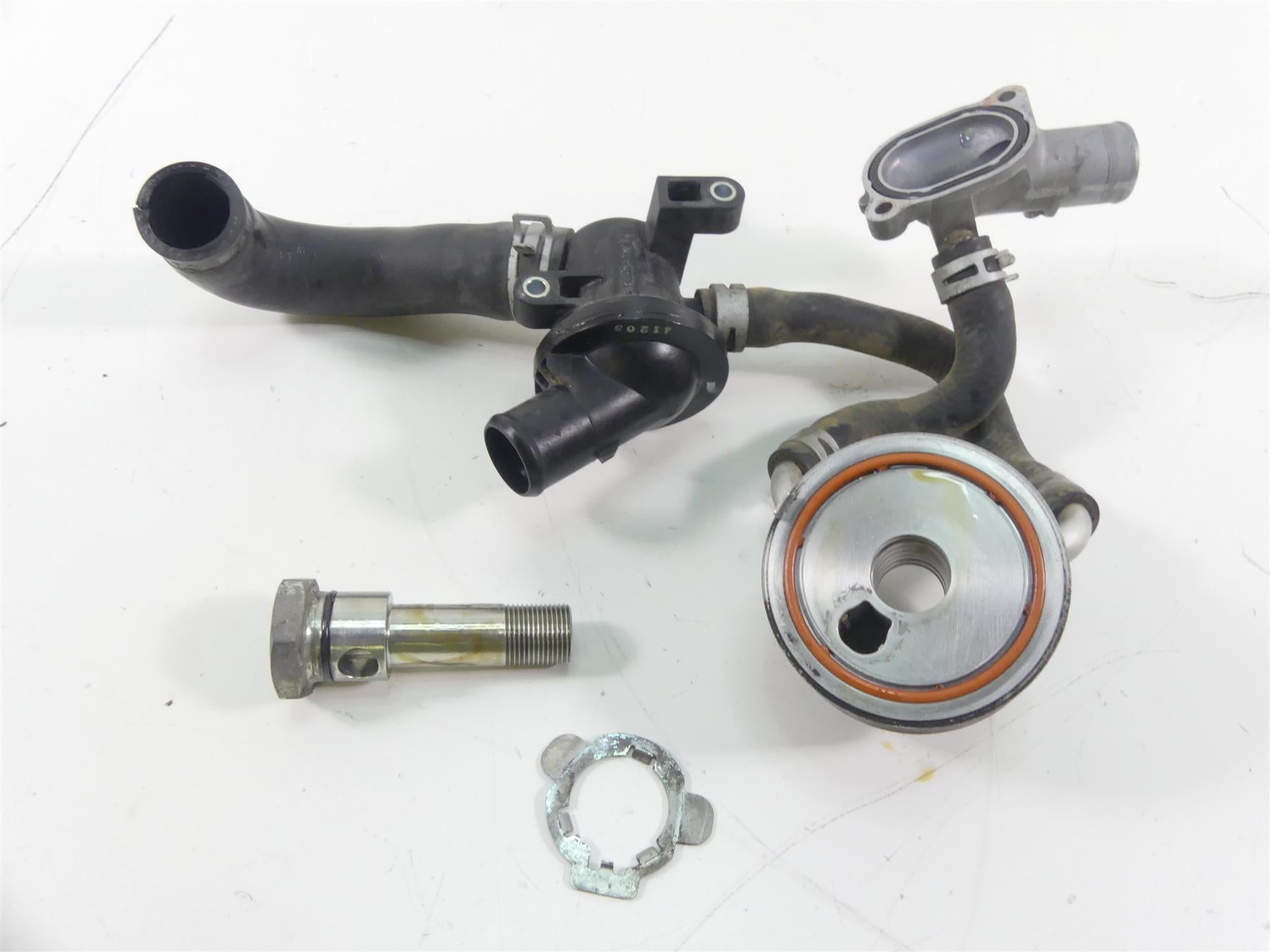 2015 Yamaha MT09 FZ09 Oil Cooler Assembly 1RC-13470-00-00 {{ shop.shopifyCountryName }} - Mototech271