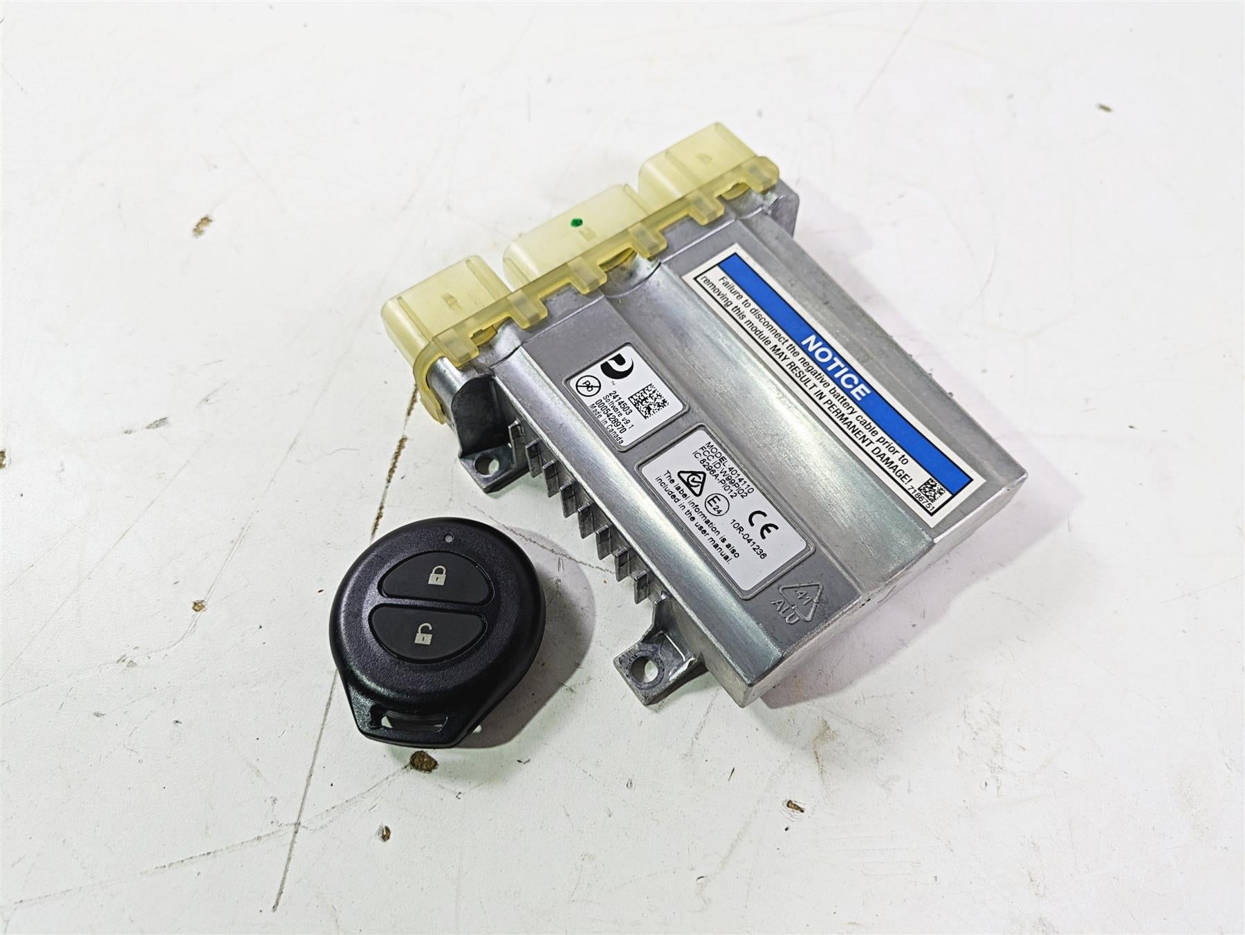 2019 Indian Chieftain Limited Vcm Vehicle Control Module & Fob 2414503 4014121 {{ shop.shopifyCountryName }} - Mototech271
