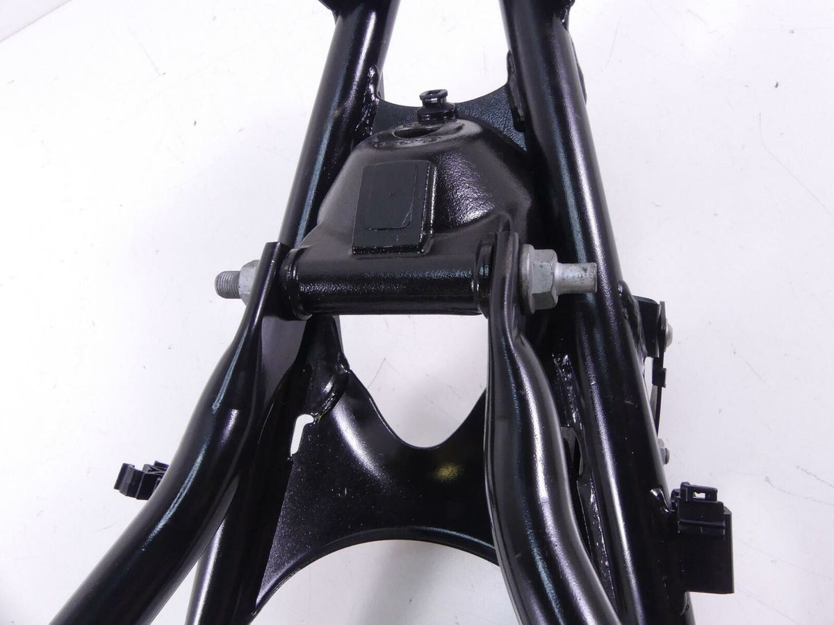 2011 BMW R1200GS R 1200 GS K25 Straight Main Frame Chassis Slvg 46517720198 {{ shop.shopifyCountryName }} - Mototech271
