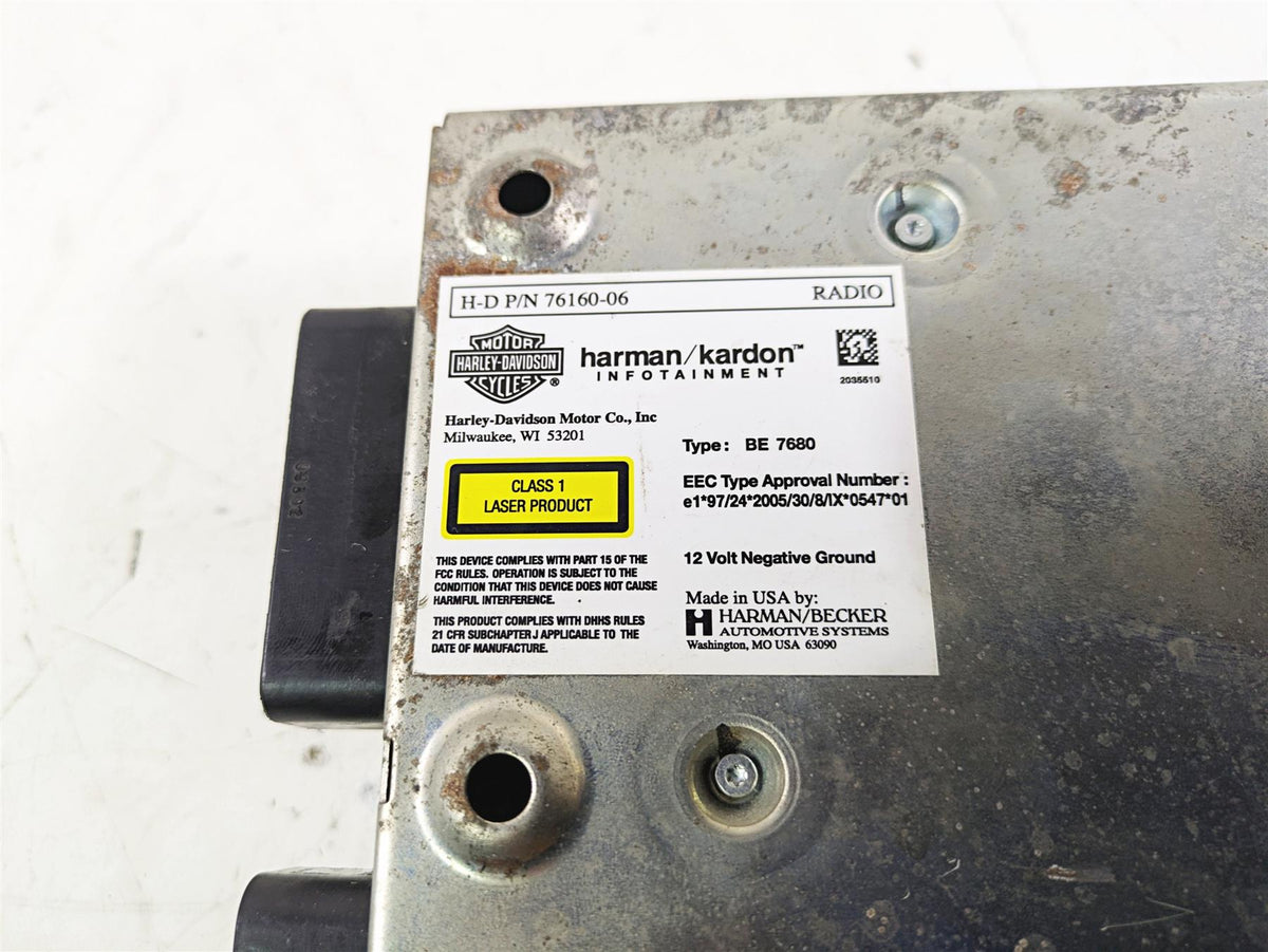 2007 Harley Touring FLHTCU SE CVO E-Glide Radio Cd Player & Cb Module 76160-06 {{ shop.shopifyCountryName }} - Mototech271