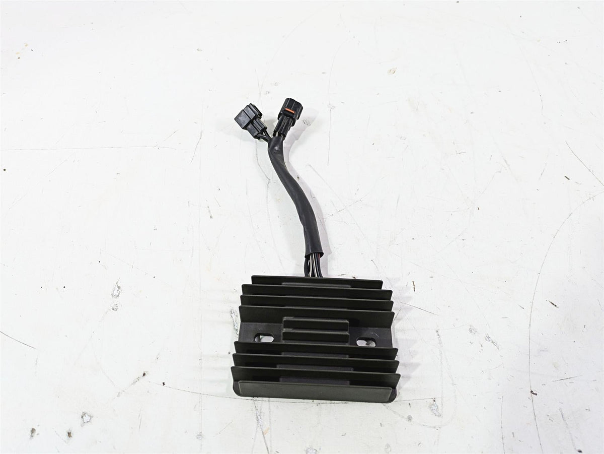 2016 Suzuki GSXR1000 Rectifier Voltage Regulator SH811AA 32800-47H00 {{ shop.shopifyCountryName }} - Mototech271