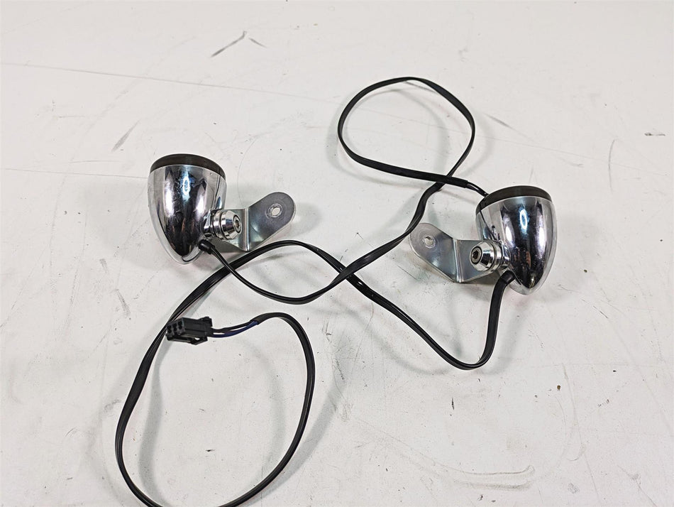 2012 Harley FLD Dyna Switchback Front Led Turn Signal Smoke Blinker Set 68972-00 {{ shop.shopifyCountryName }} - Mototech271