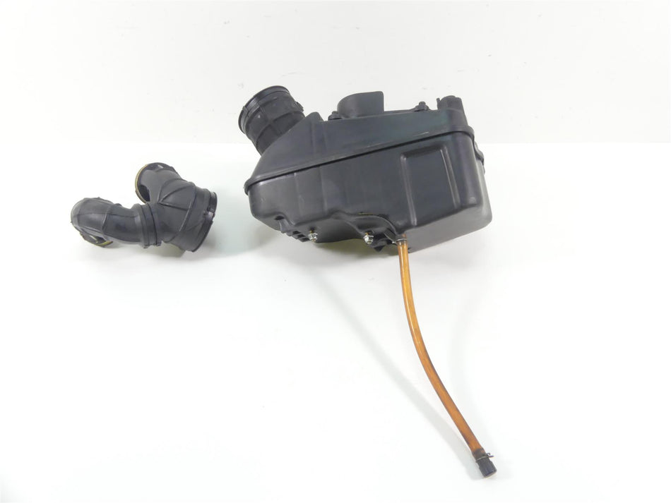2003 Honda VT1100 C2 Shadow Sabre Air Box Cleaner Breather & Tubes 17210-MM8-020 {{ shop.shopifyCountryName }} - Mototech271