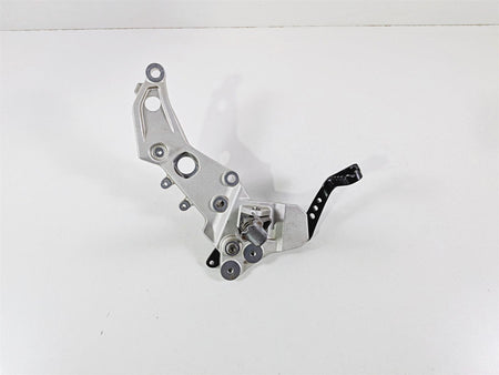 2023 BMW F850GS K81 Front Right Foot Peg & Brake Pedal 46718393176 35218357747 {{ shop.shopifyCountryName }} - Mototech271