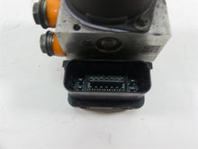 Load image into Gallery viewer, 2014 Harley FXDF Dyna Fat Bob Abs Brake Pump Pressure Module 48340-12 | Mototech271
