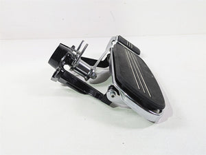 2021 Harley Touring FLTRX Road Glide Right Floor Board & Brake - Read 50688-04