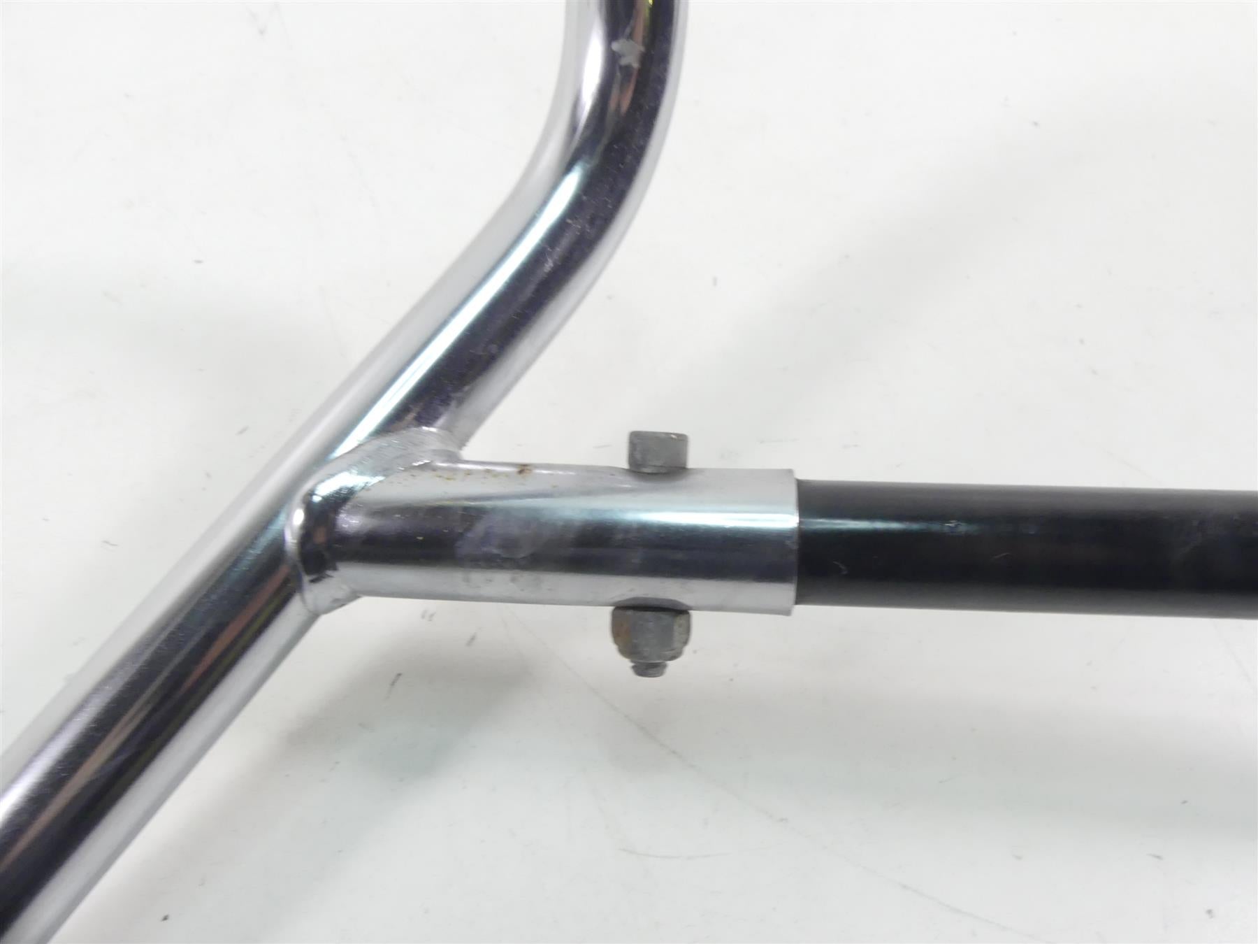 2014 Harley Touring FLHXS Street Glide Sp Right Saddlebag Mount Guard 90200507 {{ shop.shopifyCountryName }} - Mototech271