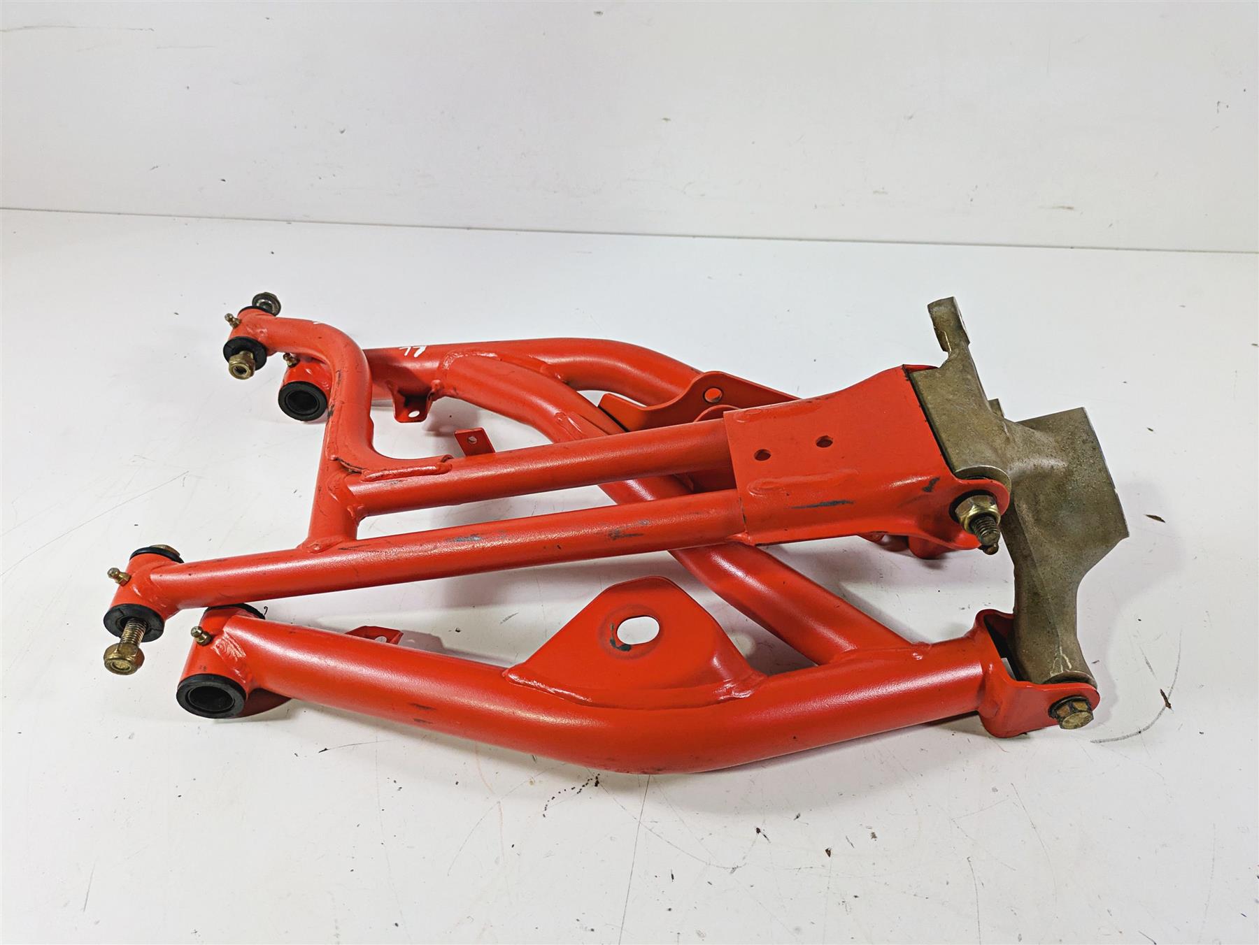 2022 Can-Am Defender XMR HD10 Rear Left Control Arm Knee Magma Red 706004549 {{ shop.shopifyCountryName }} - Mototech271