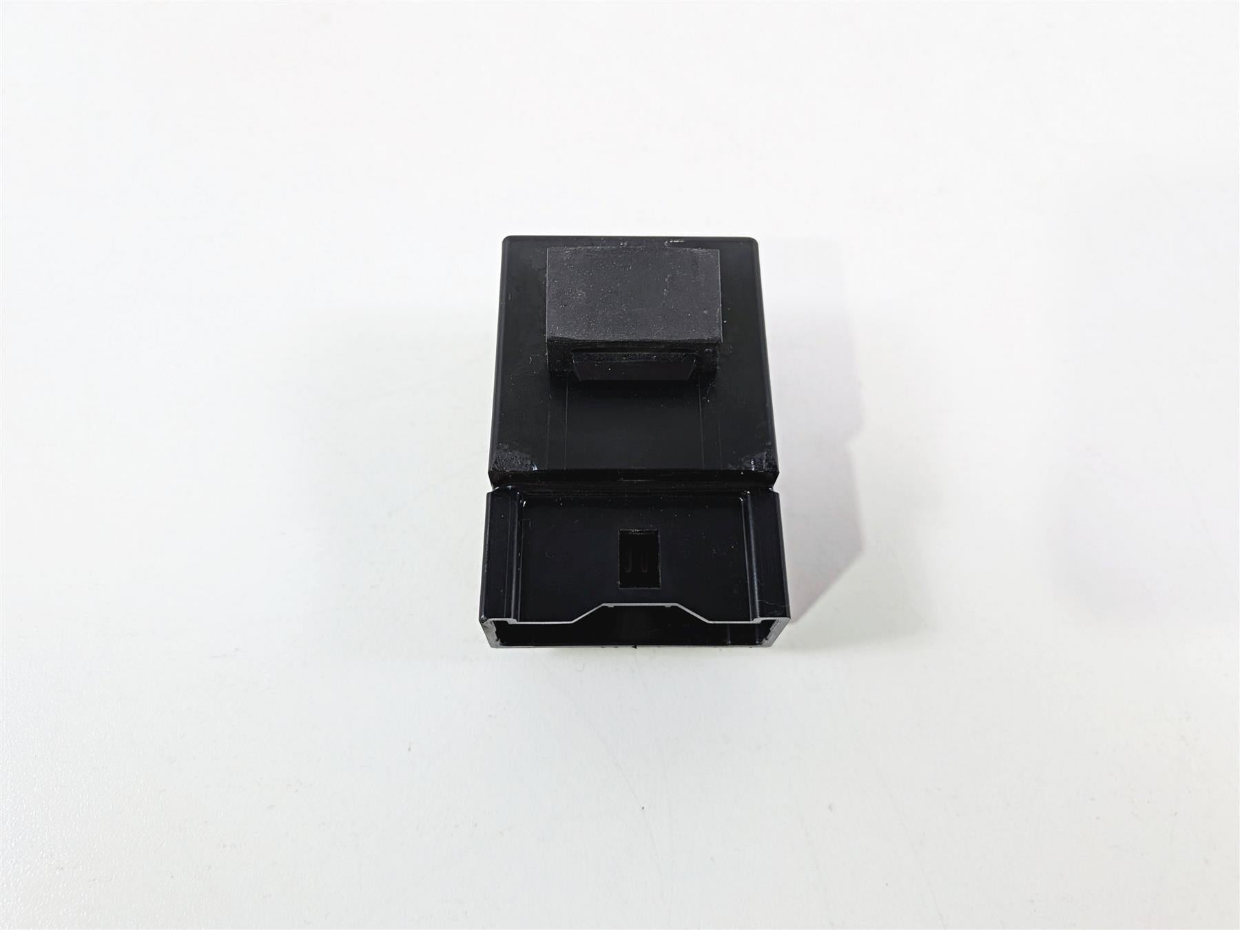 2008 Yamaha YZF R1 RN19 Fuel Pump Relay Module Black Box 5VK-81950-30 {{ shop.shopifyCountryName }} - Mototech271