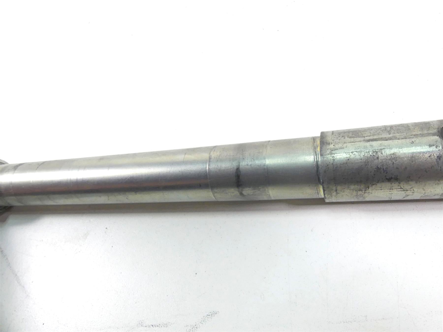 2003 Harley Touring FLHTCI E-Glide 100TH Front Axle Wheel Spindle 1" 43364-00 {{ shop.shopifyCountryName }} - Mototech271