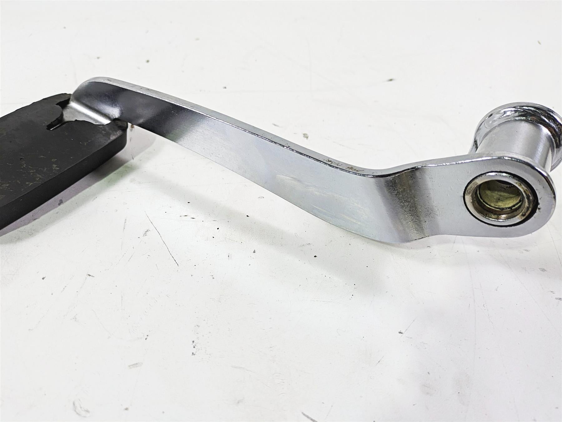 2008 Harley Touring FLHTCU E-Glide 105TH Rear Chrome Brake Pedal 42407-08 {{ shop.shopifyCountryName }} - Mototech271