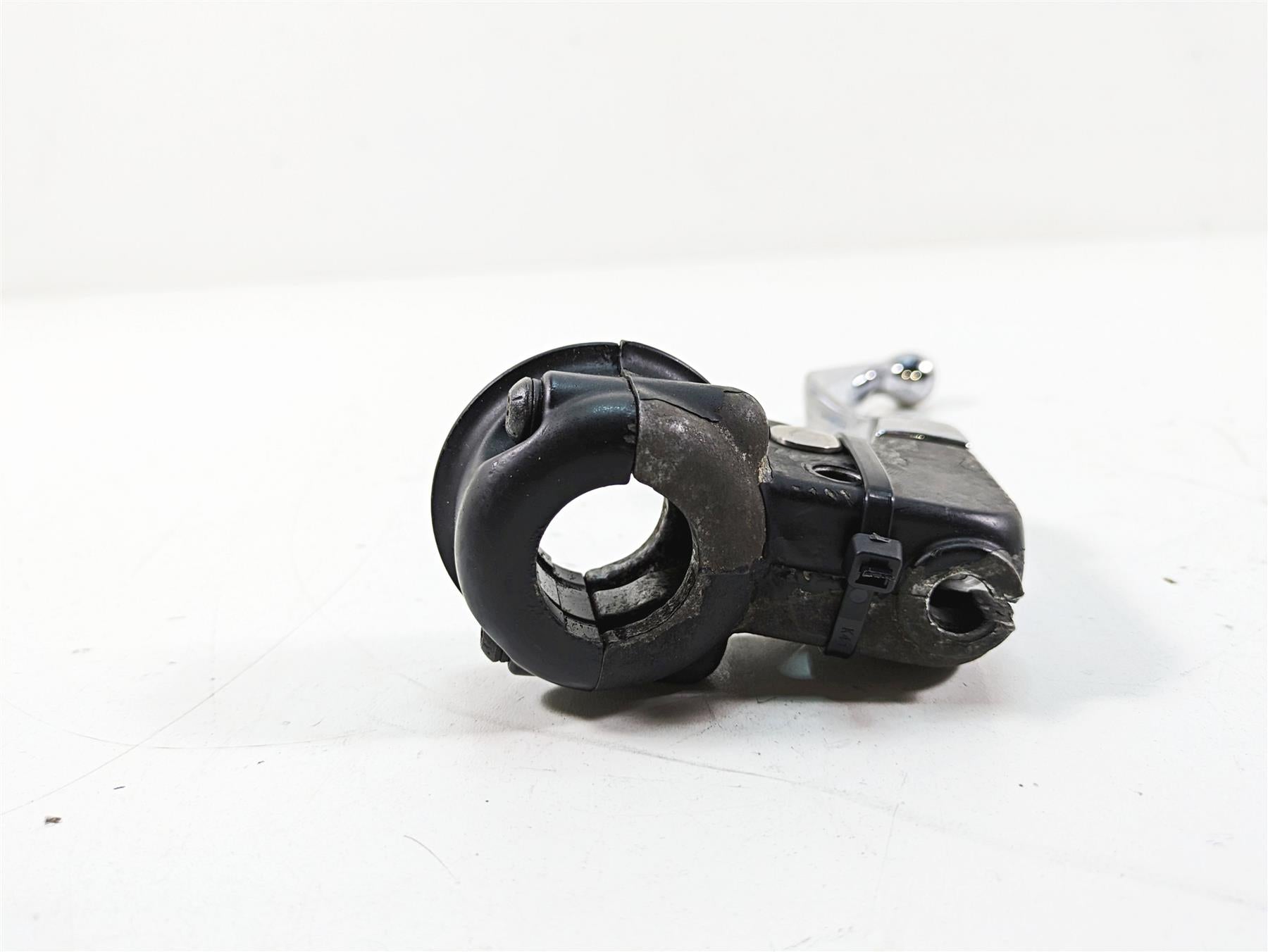 2005 Harley Touring FLHTCUI Electra Glide Clutch Perch & Lever 38649-98 {{ shop.shopifyCountryName }} - Mototech271