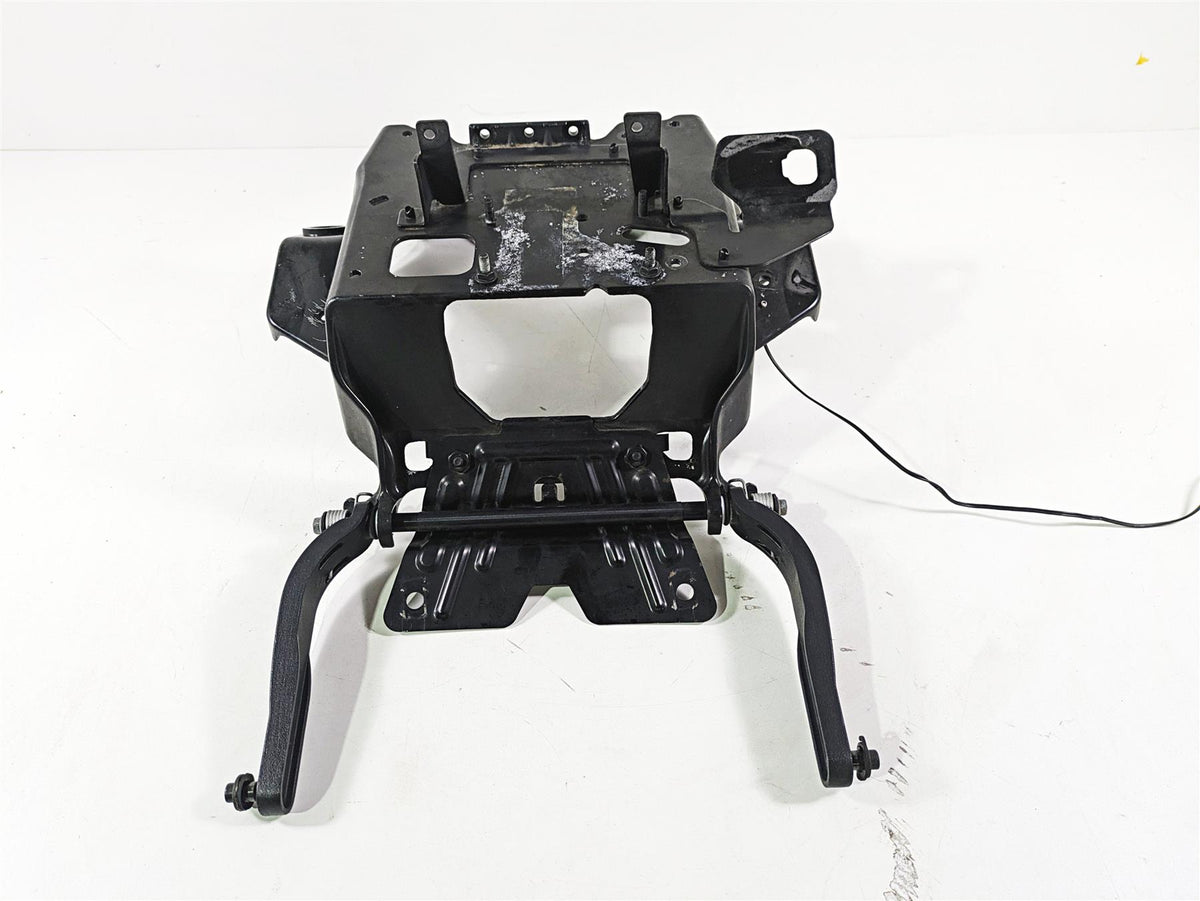 2018 Indian Chieftain Dark Horse Front Fairing Mount Holder Carrier 1020734 {{ shop.shopifyCountryName }} - Mototech271