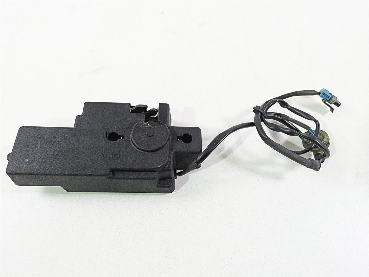 2017 Indian Chieftain Limited Left Bag Lock Control Module - Read 4017838 {{ shop.shopifyCountryName }} - Mototech271