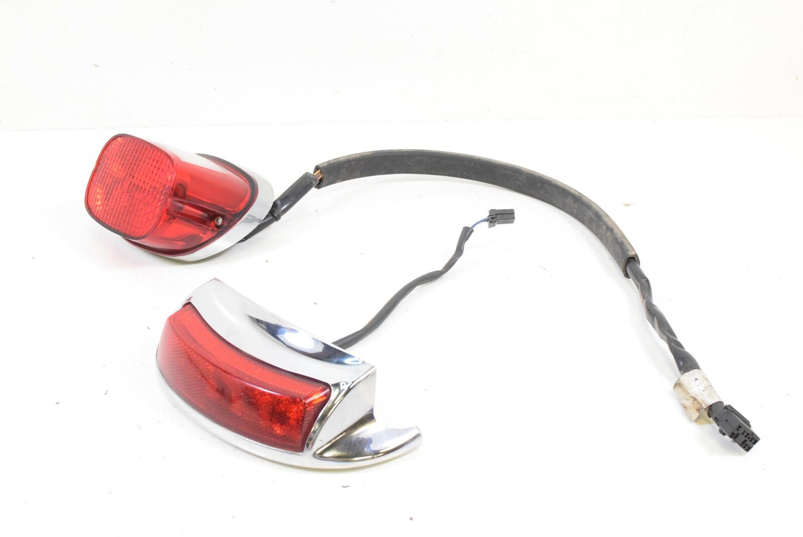 2012 Harley Touring FLHTK Electra Glide Taillight Tail Light Lamp Set 68140-04 {{ shop.shopifyCountryName }} - Mototech271