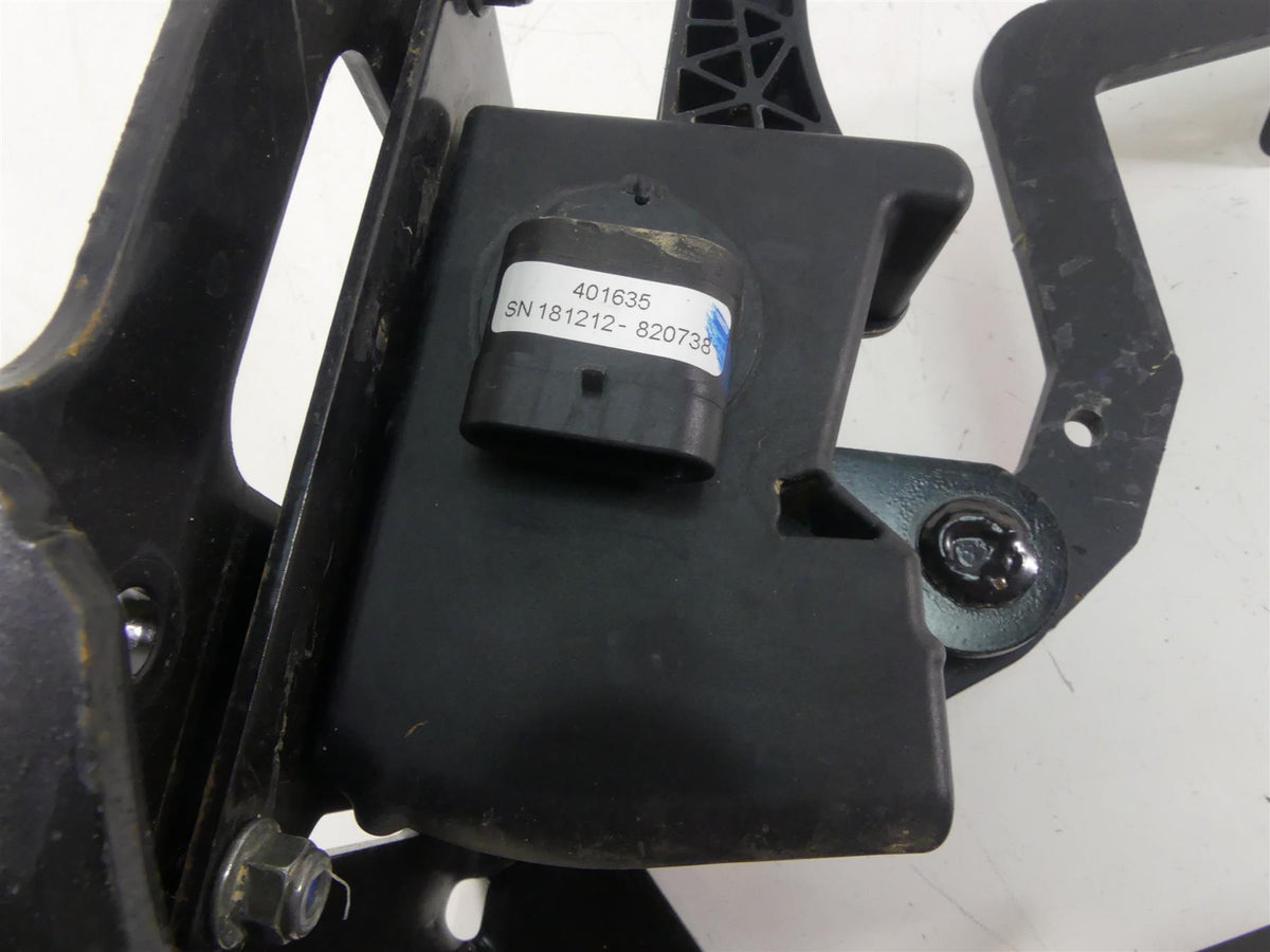 2019 Polaris General 1000 EPS Accelerator & Brake Pedal + Mount Set 4015711 {{ shop.shopifyCountryName }} - Mototech271