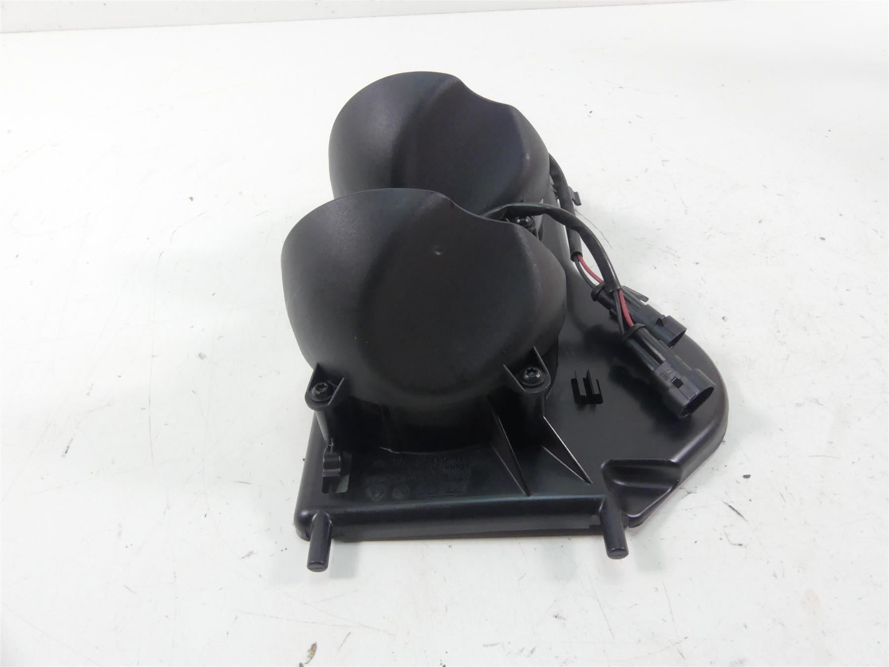 2015 KTM 1290R Super Duke Radiator Cooling Fan Mount Set 60335044033 {{ shop.shopifyCountryName }} - Mototech271