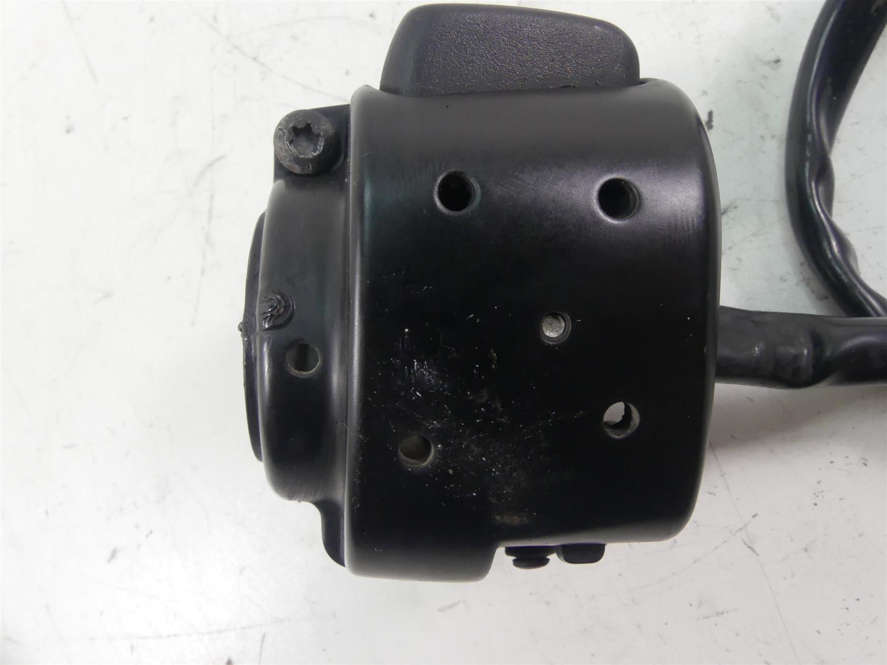 2013 Harley VRSCDX Night Rod Special Left Hand Light Control Switch 71682-06A {{ shop.shopifyCountryName }} - Mototech271
